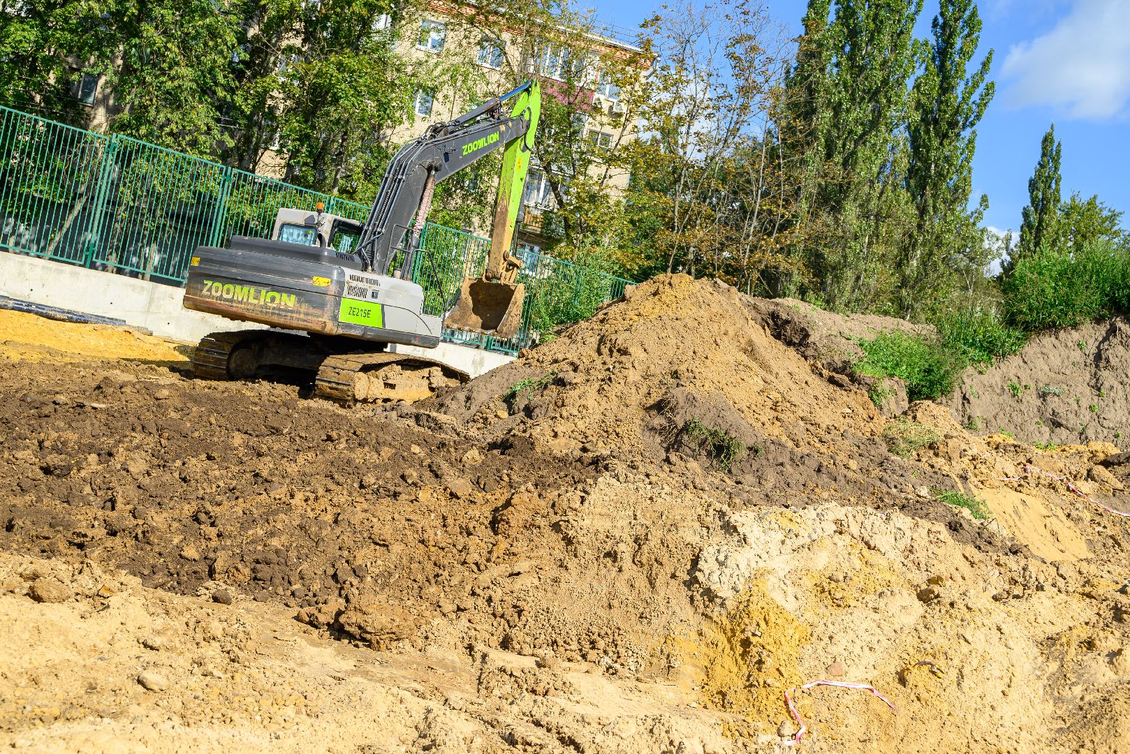 спорт, стадион полет, лыткарино, грейдирование гравия, футбол, футбольное поле,