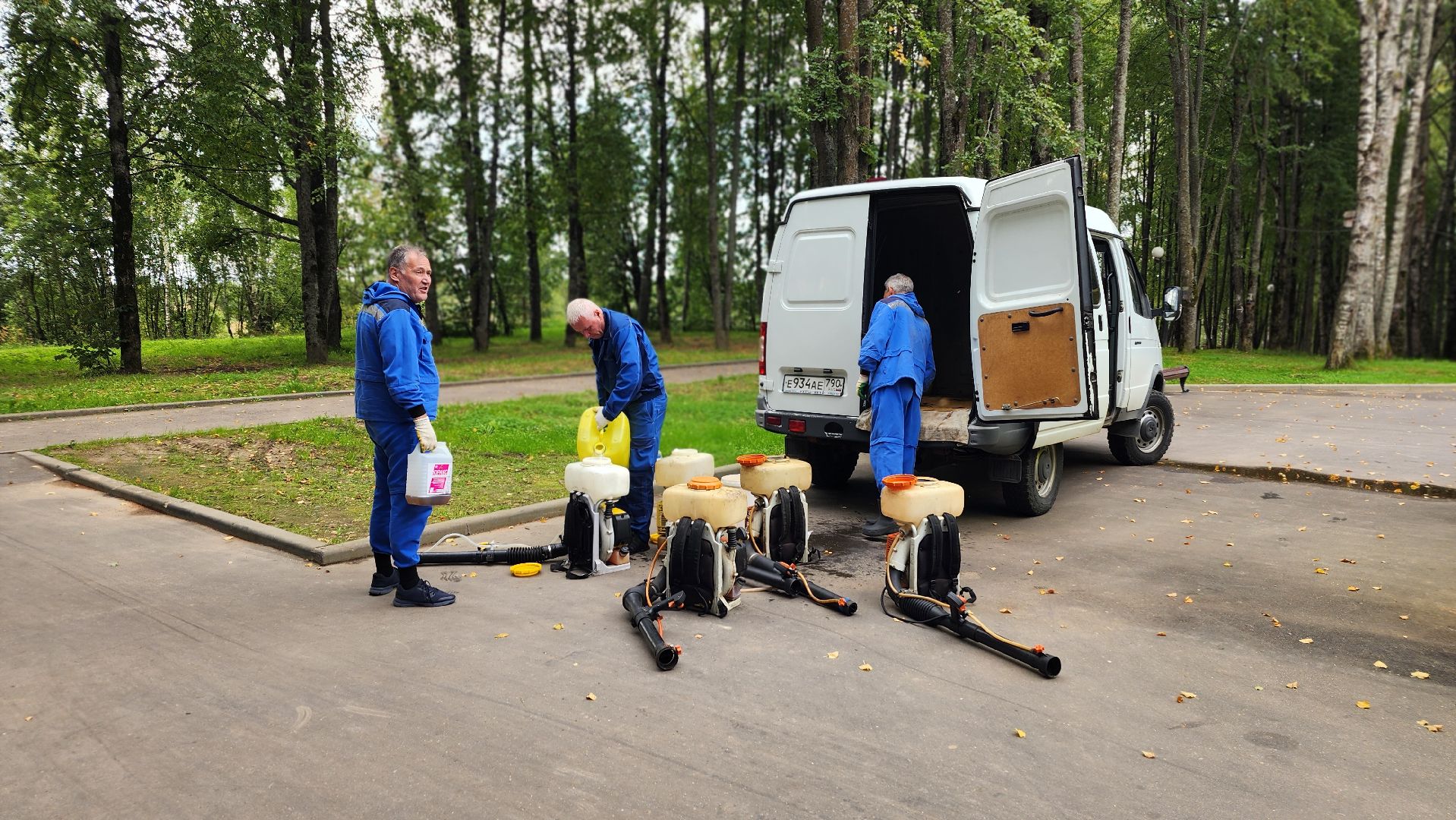 волоколамск, городской парк, акарицидная обработка,