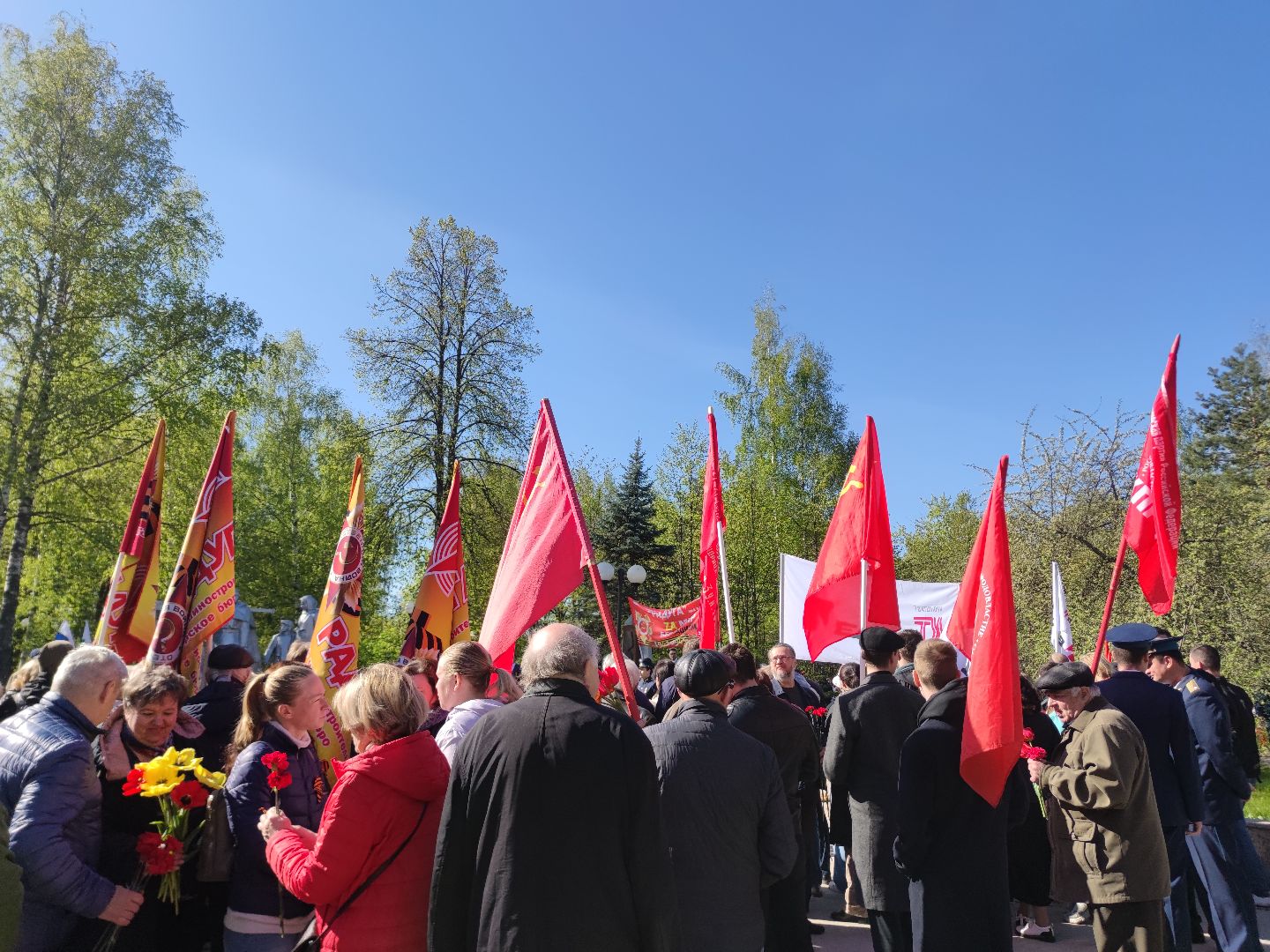 Митинг, возложение цветов, День Победы, Дубна