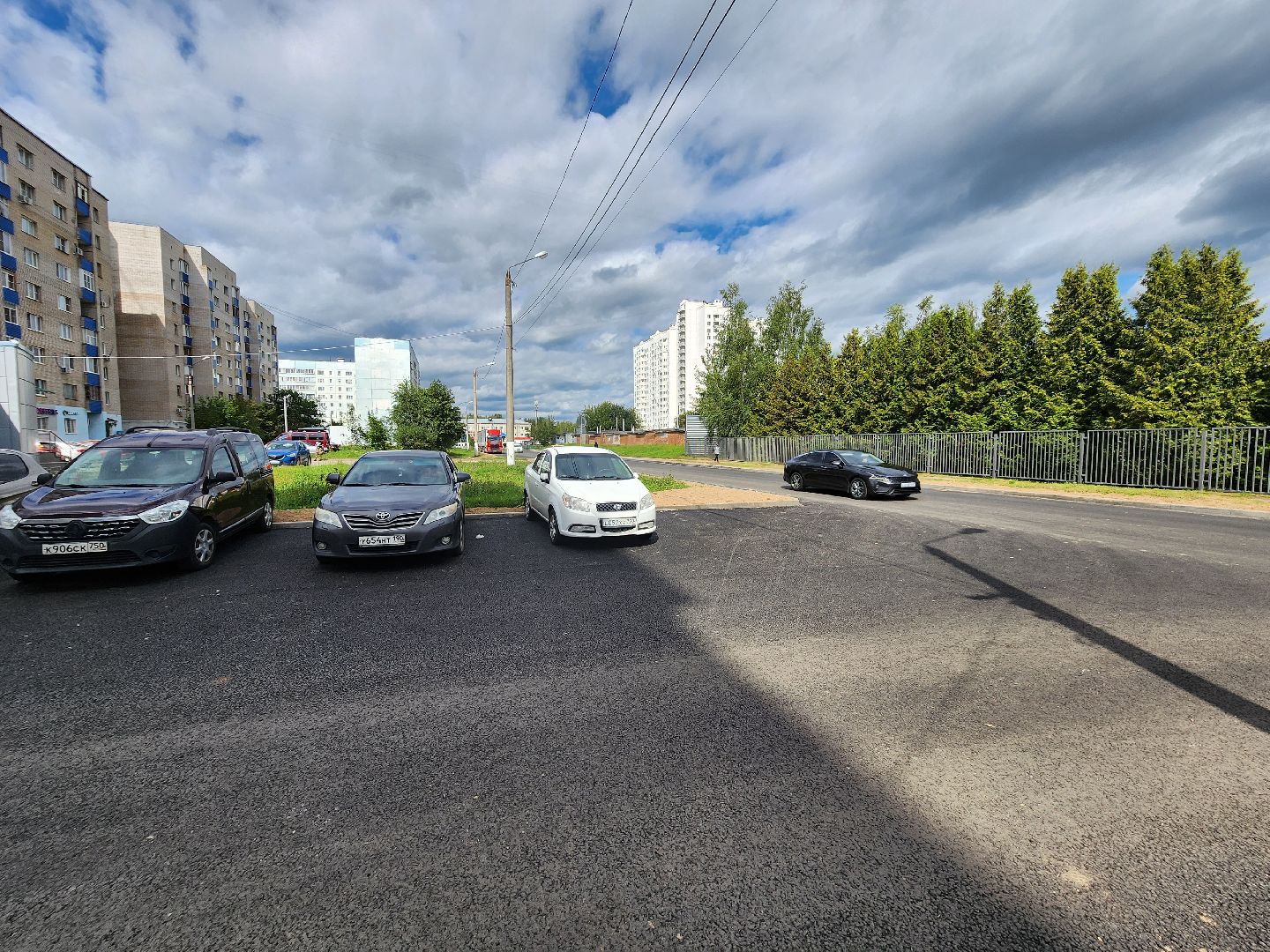 чехов, улица весенняя, дорожный ремонт, капремонт дороги, замена покрытия, расширение парковок, парковочные карманы, дорожные знаки, пешеходные переходы, госпрограмма московской области, развитие дорожного комплекса,