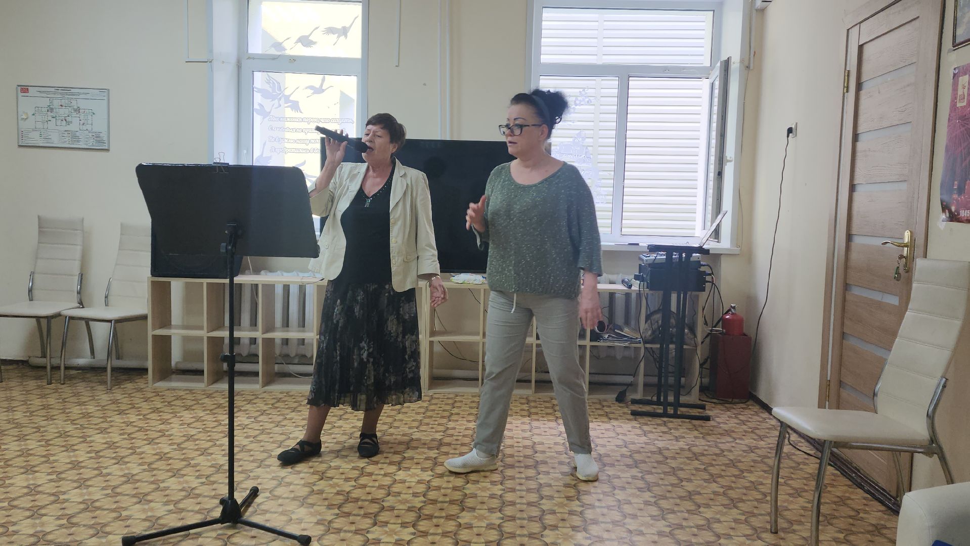 вертикалки, день россии, репетиция, концерт, активное долголетие, песни и танцы, песни о родине, эстрада,музыка, центр социального обслуживания,