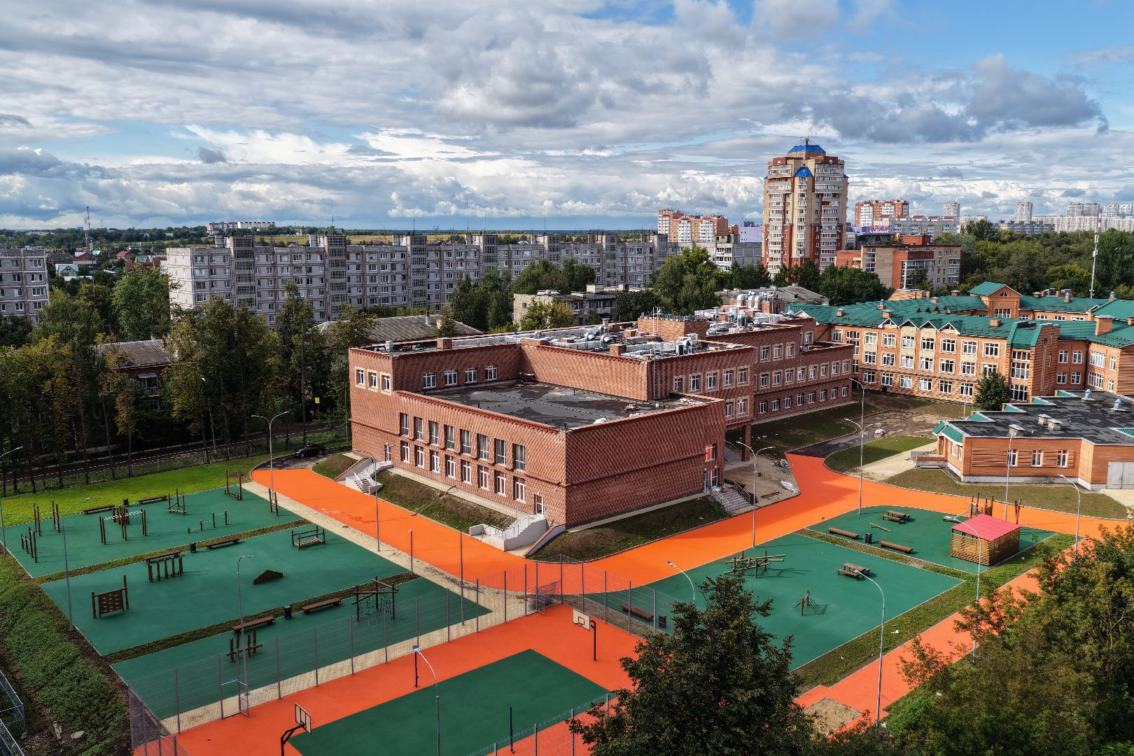 видео с коптера, пристройка к школе 3, образование в чехове,