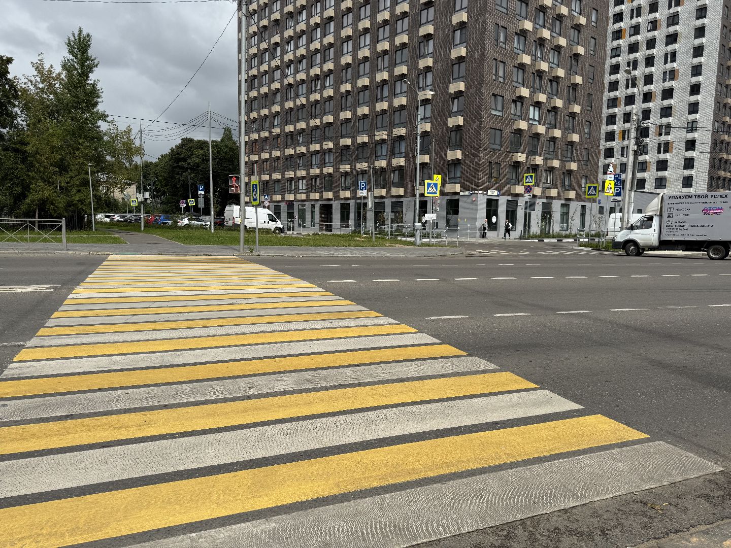 котельники, муляжи детей, пешеходный переход, школьники, 1 сентября,