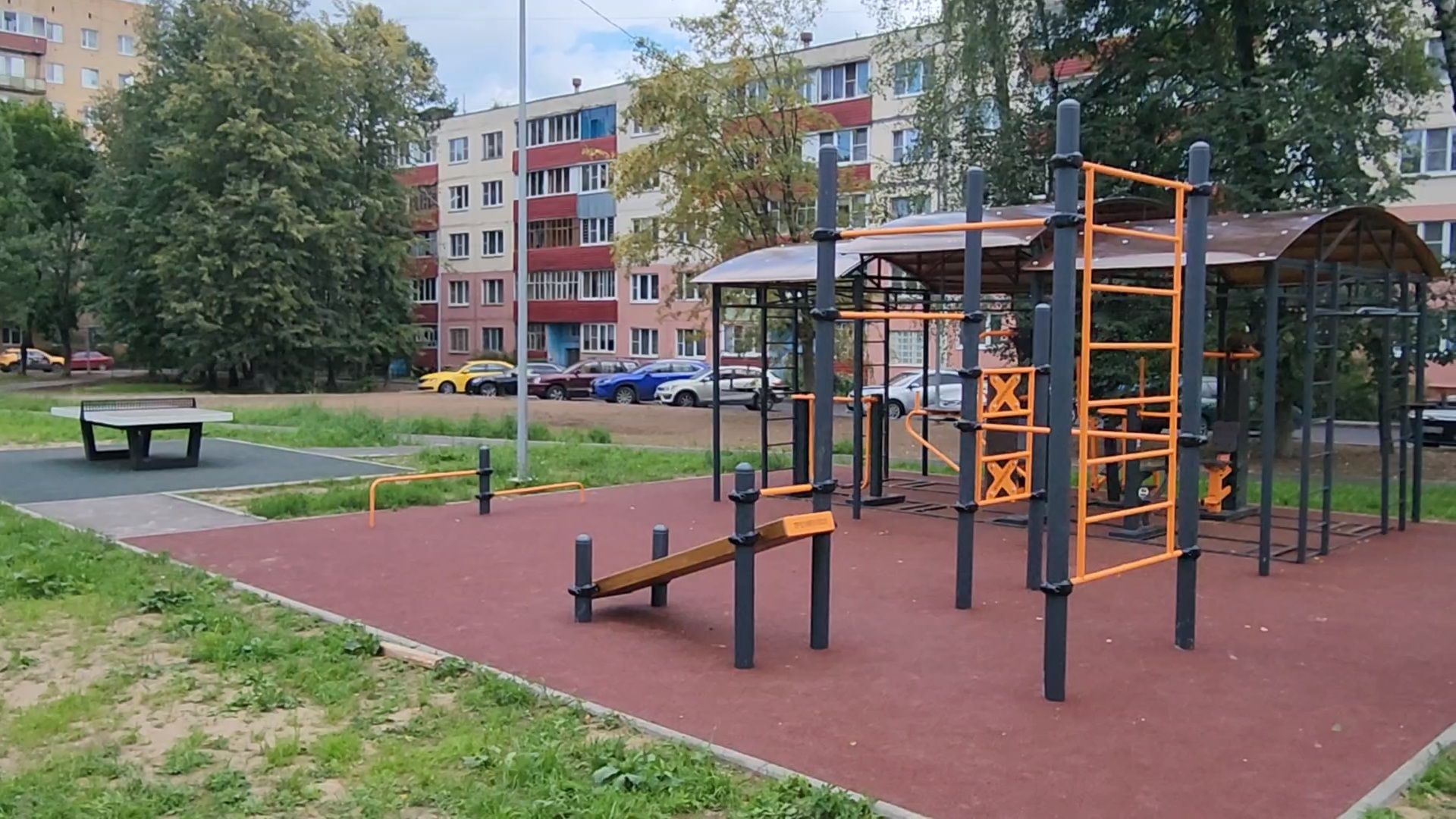 чехов, улица мира, благоустройство двора, детские площадки, спортивные площадки, тренажерный комплекс, зоны отдыха, госпрограмма московской области, формирование комфортной городской среды,воркаут,