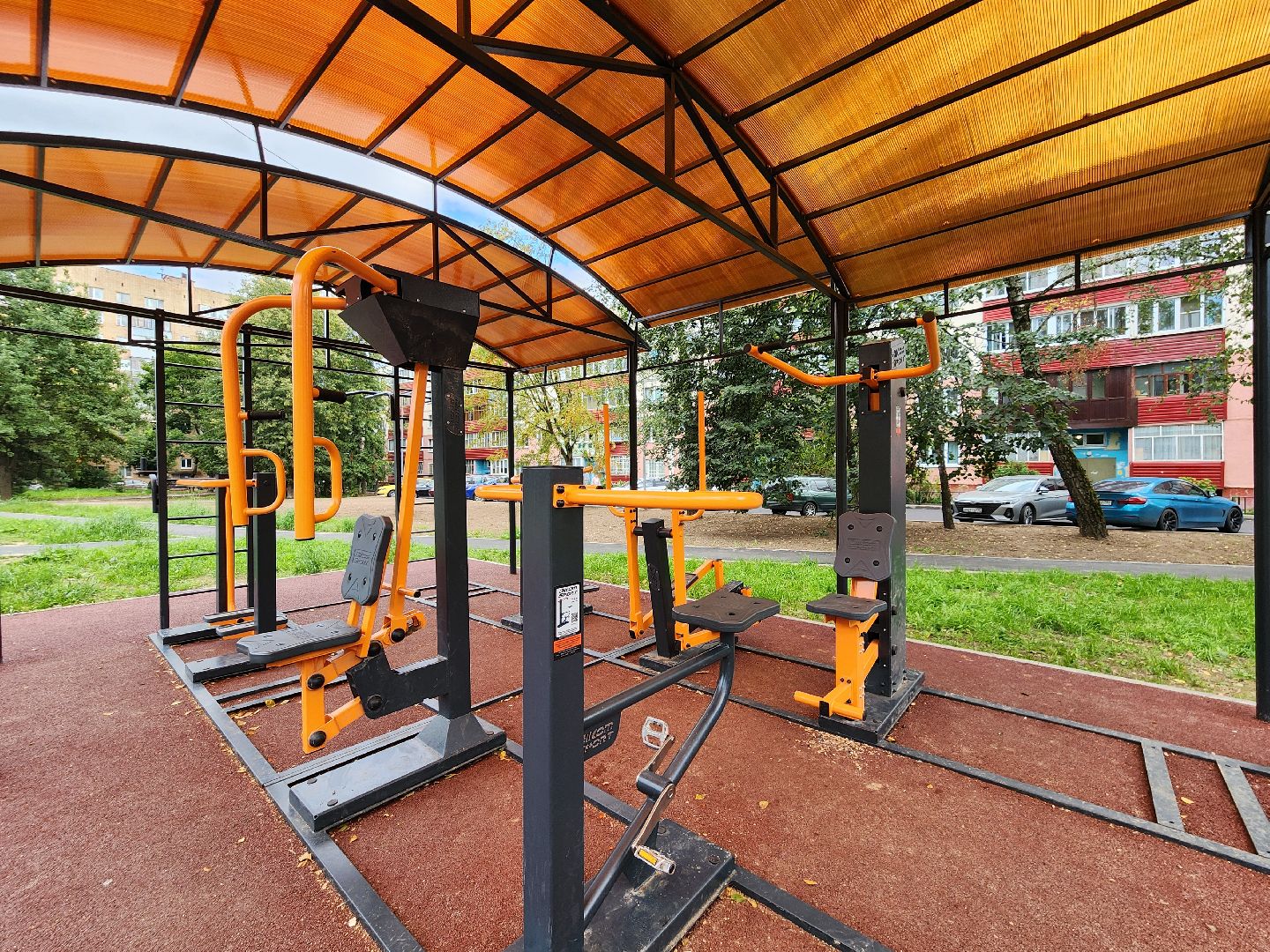 чехов, улица мира, благоустройство двора, детские площадки, спортивные площадки, тренажерный комплекс, зоны отдыха, госпрограмма московской области, формирование комфортной городской среды,воркаут,