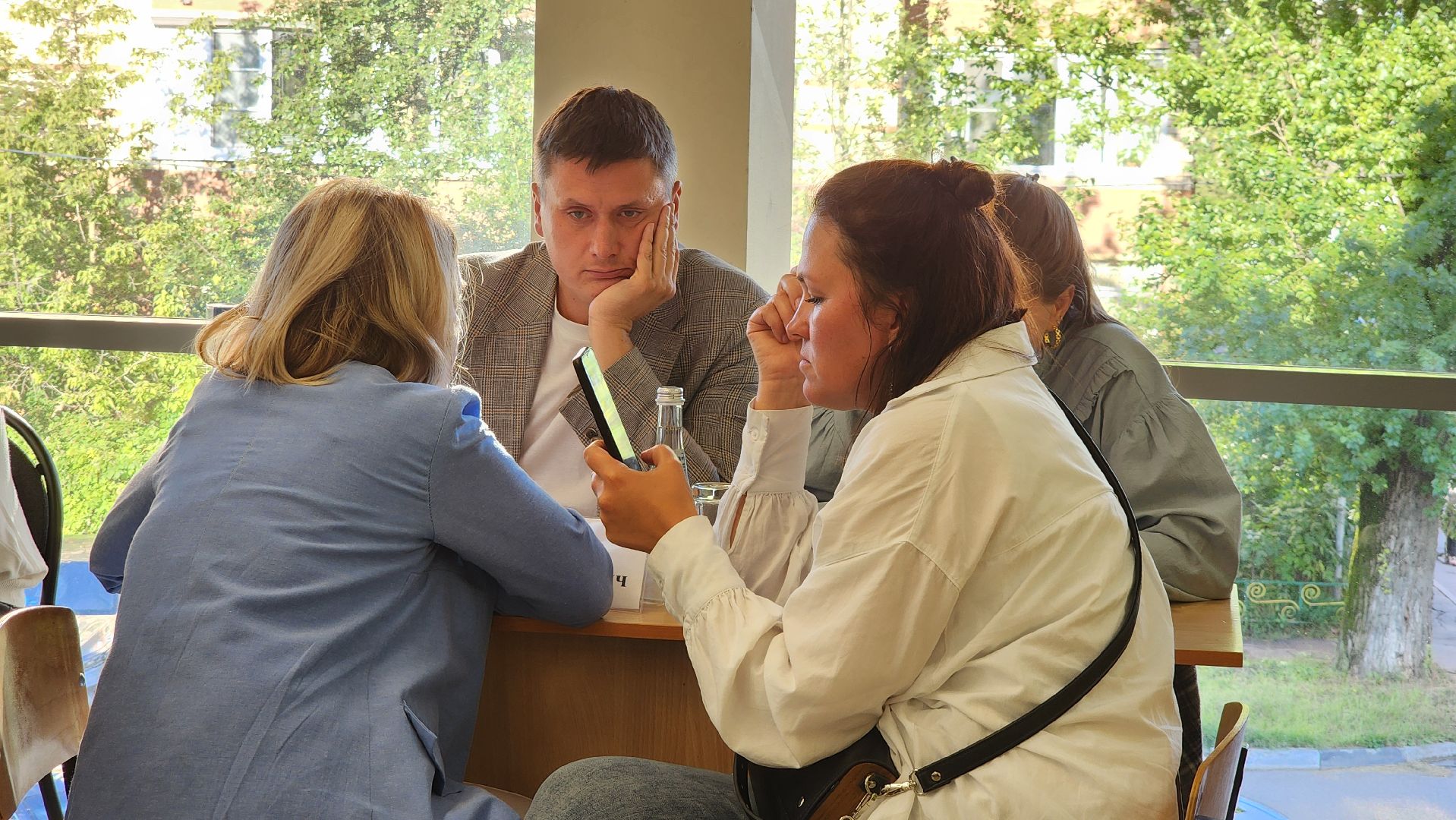 выездная администрация, Лобня, содержание дома,