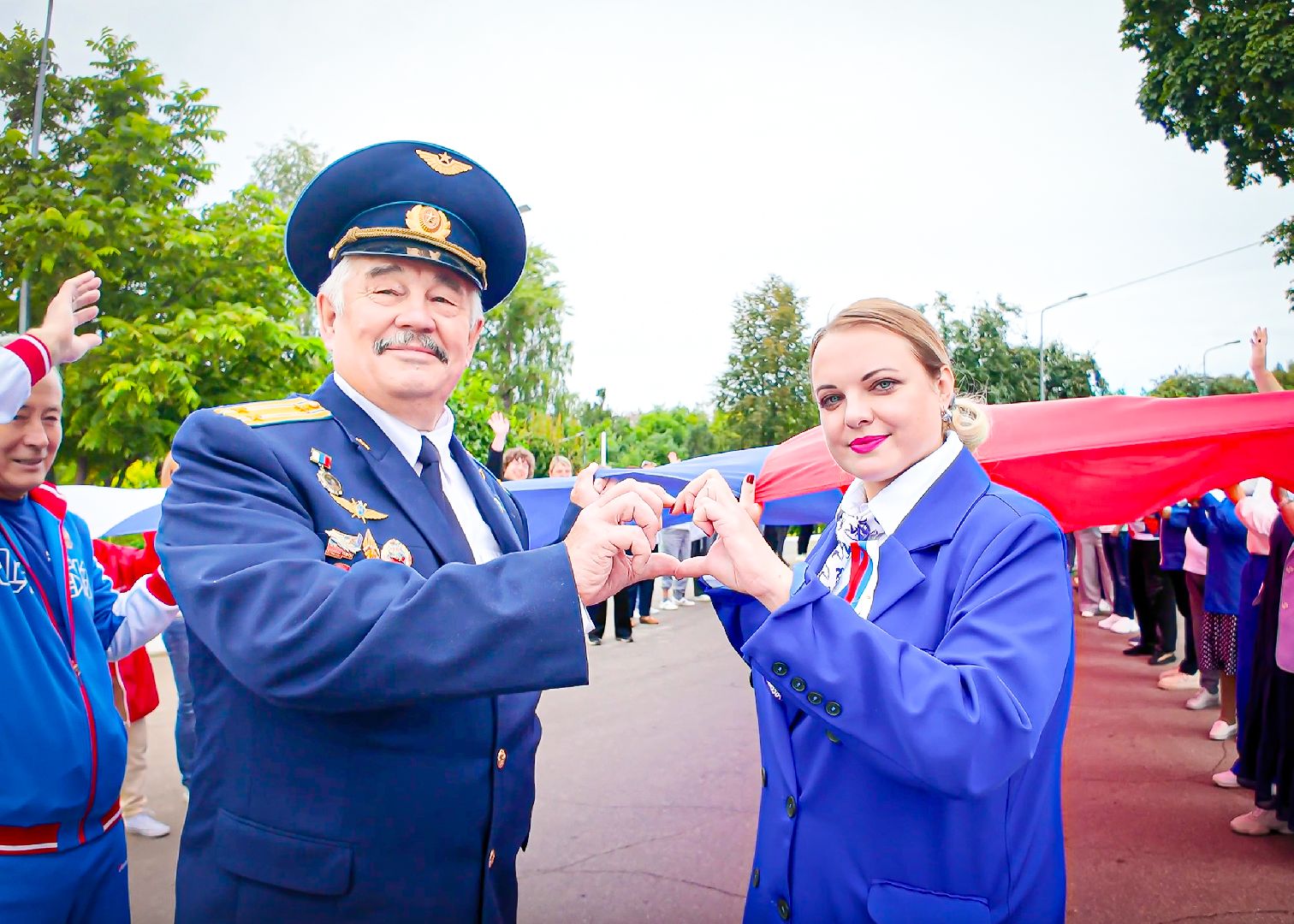 клин, общество, волонтеры, день флага россии, подмосковье,