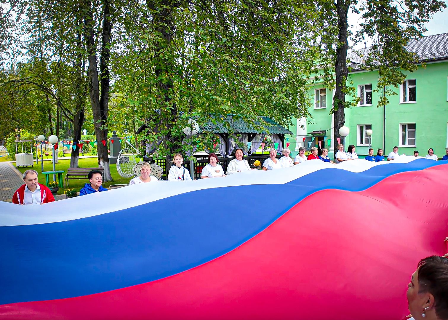 клин, общество, волонтеры, день флага россии, подмосковье,