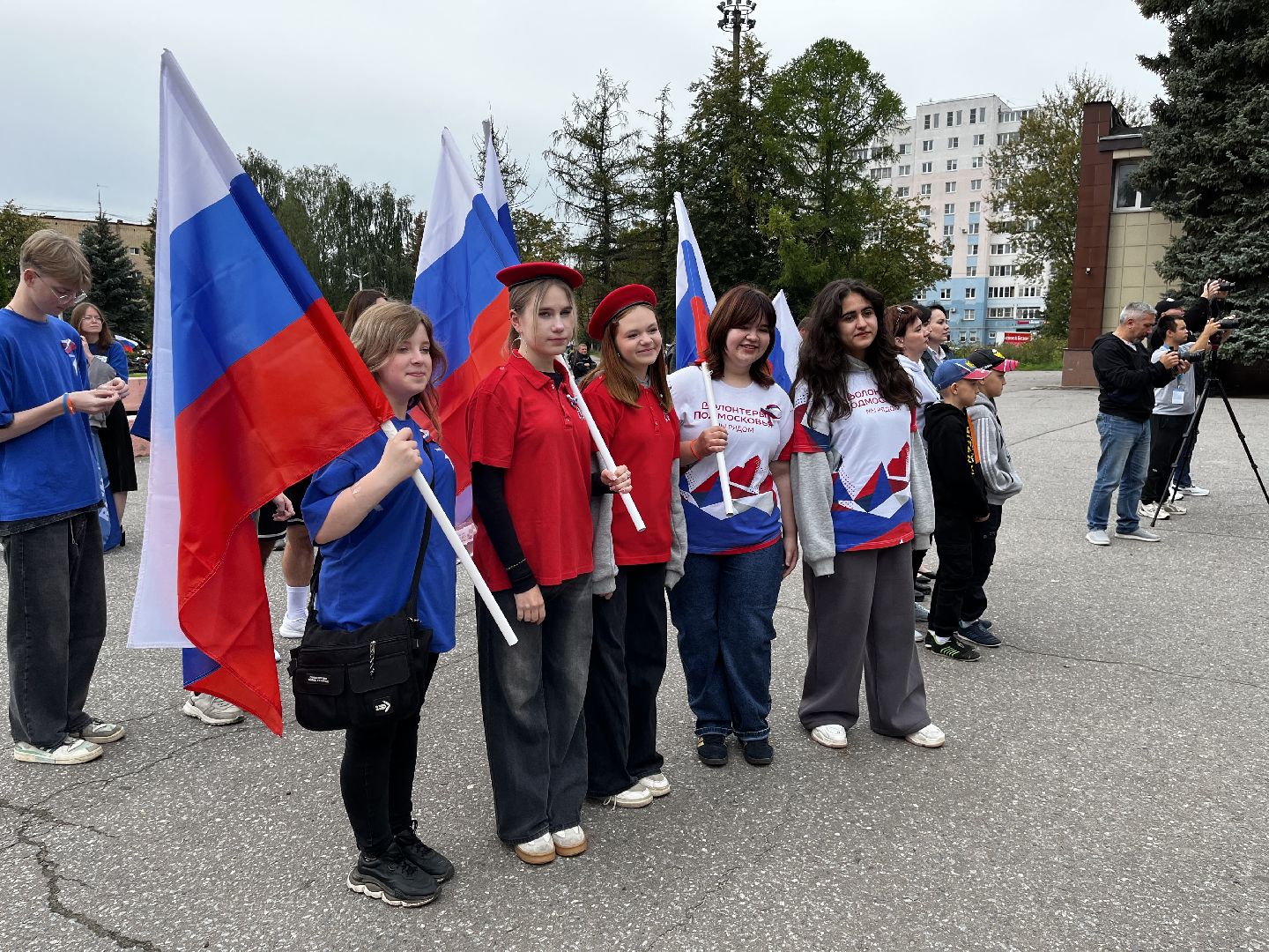 воскресенк, день флага россии, автопробег, волонтеры,