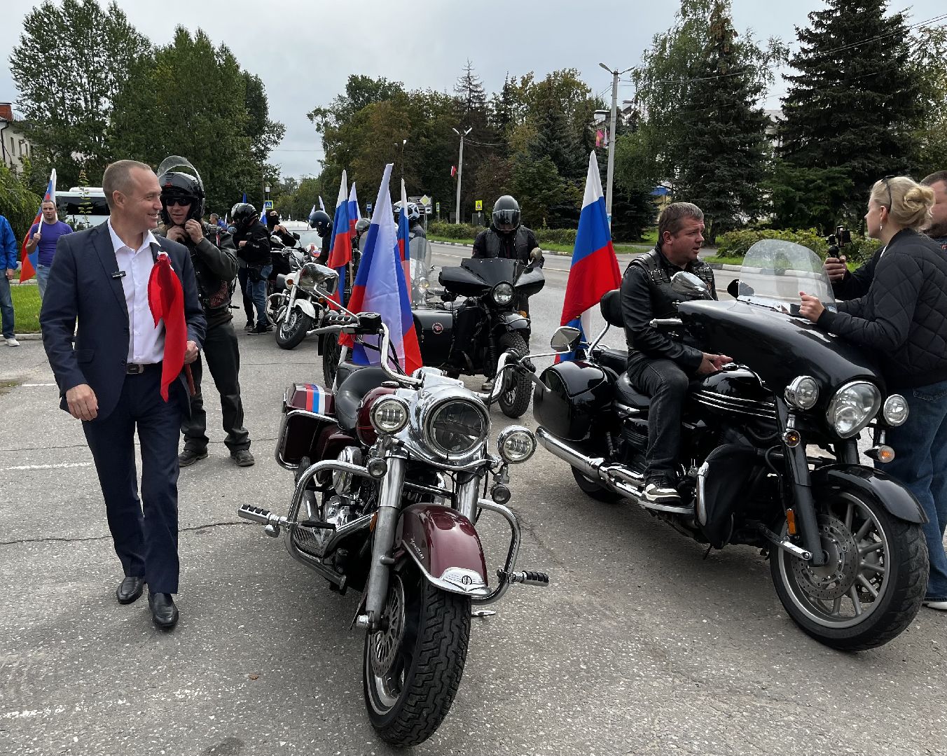 воскресенк, день флага россии, автопробег, волонтеры,