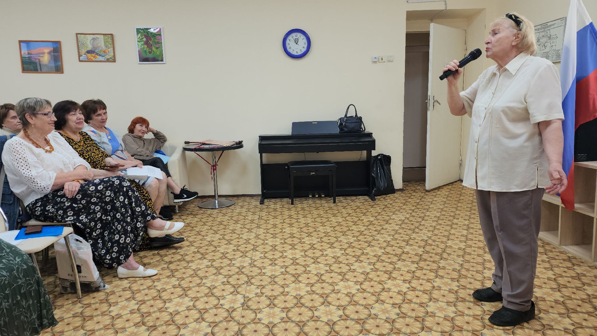 вертикалки, активное долголети, пушкино, день россии 2025, концерт, песни о родине, песни и танцы,любовь к родине,зрители,государственный праздник,