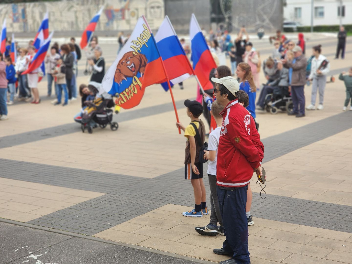 королёв, день государственного флага рф, цдк имени калинина,