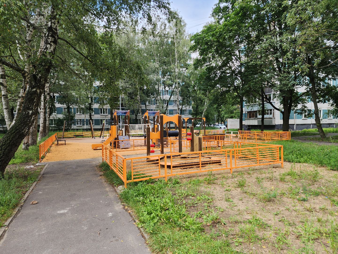 Черноголовка, детска игровая площадка, песочница,