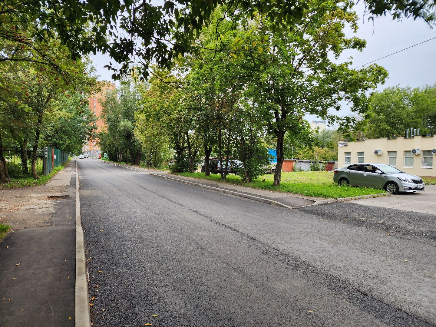 чехов, улица ильича, дорожный ремонт, капремонт дороги, замена покрытия, новые бордюры, разметка, дорожные знаки, пешеходные переходы, госпрограмма московской области, развитие дорожного комплекса, тротуары,