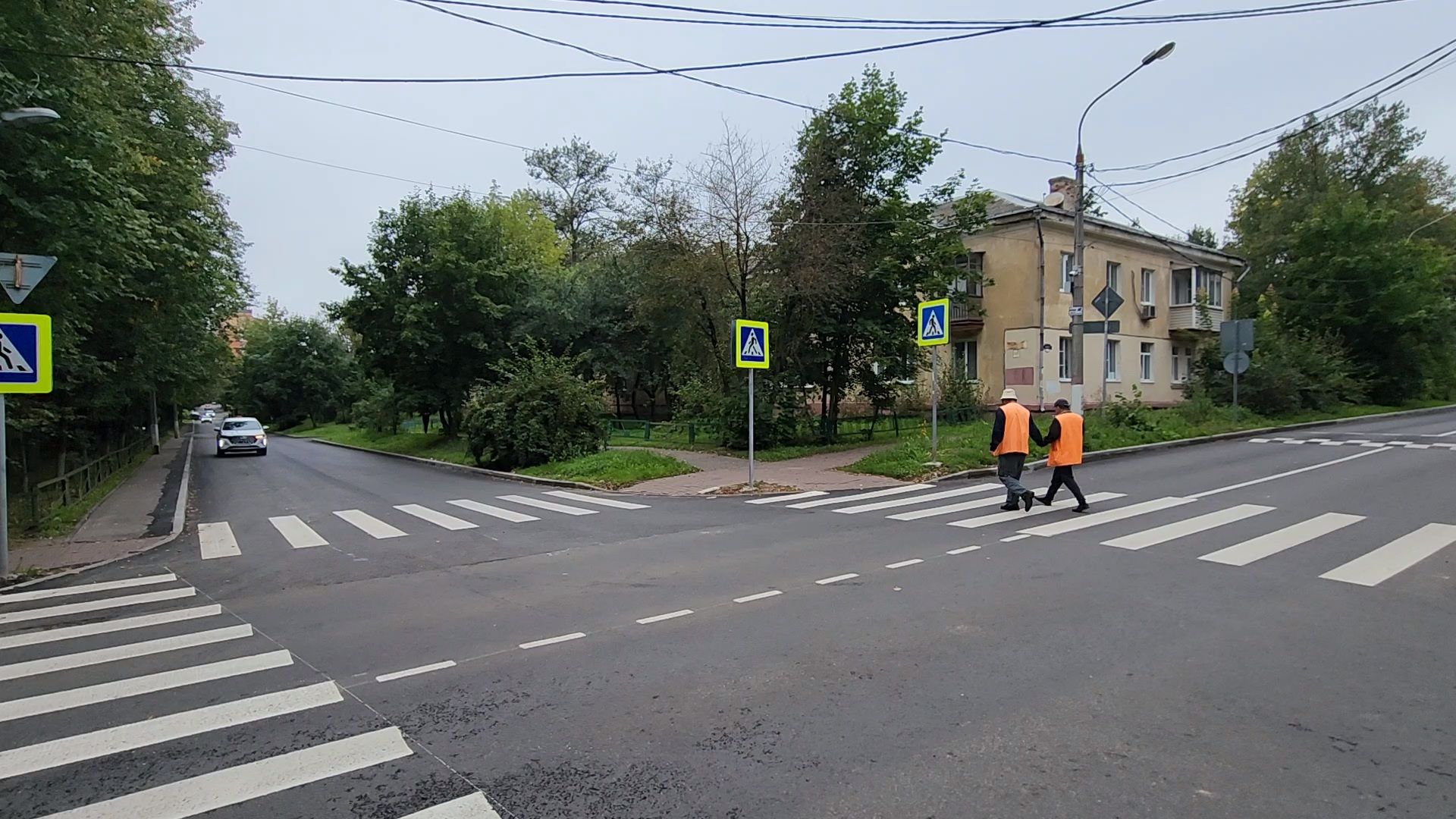 чехов, улица ильича, дорожный ремонт, капремонт дороги, замена покрытия, новые бордюры, разметка, дорожные знаки, пешеходные переходы, госпрограмма московской области, развитие дорожного комплекса, тротуары,