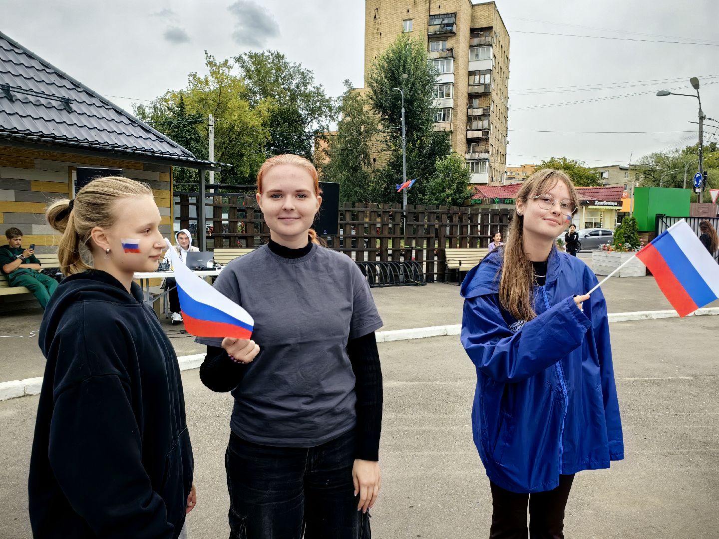 сво, бойцы, гуманитарная помощь, порк, День флага, квест,