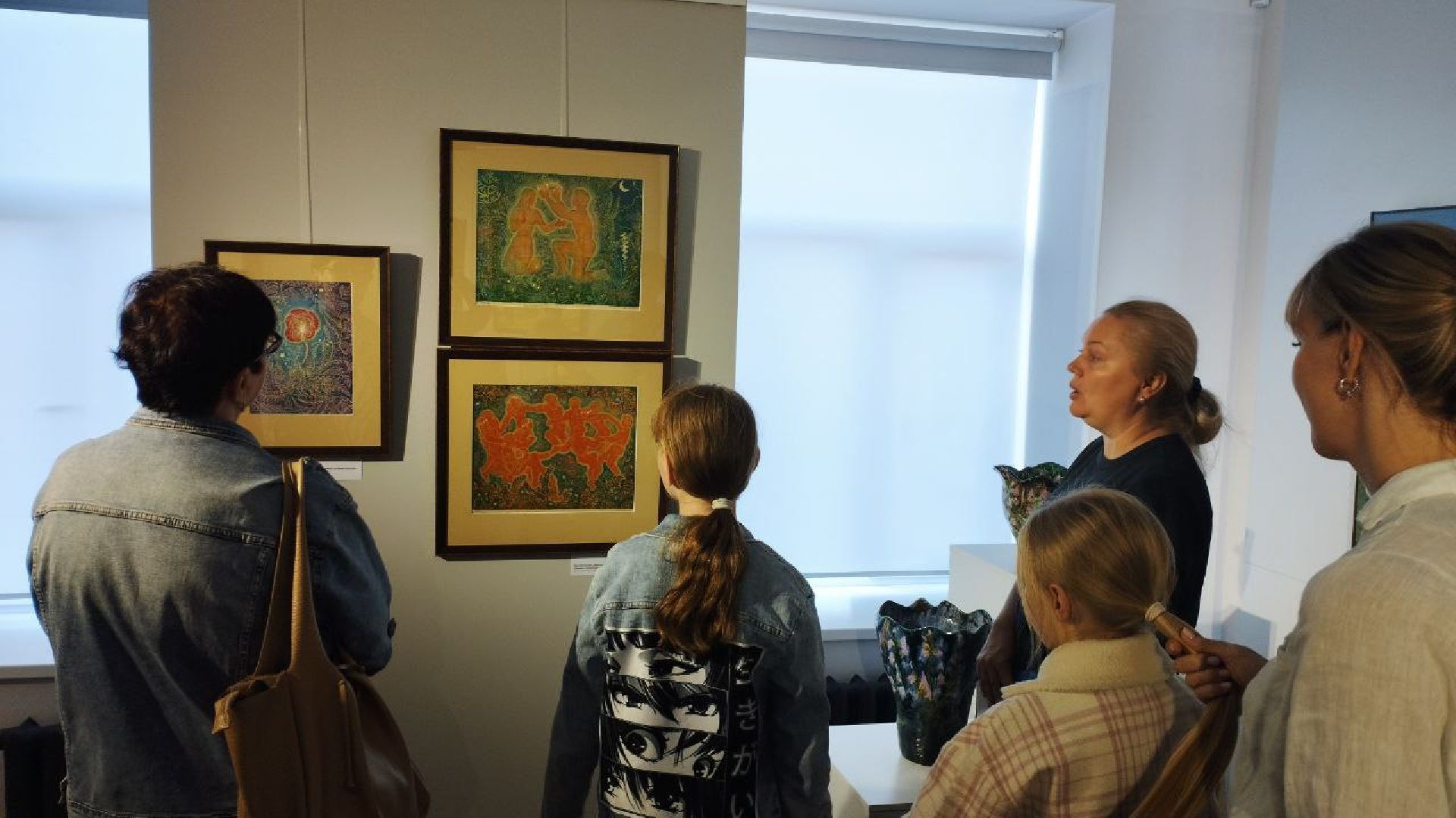 вертикалки, ивантеевка, щёлково, историко-художественный музей, художественная выставка, дети с овз, центр социального обслуживания, экскурсия, социализация детей,