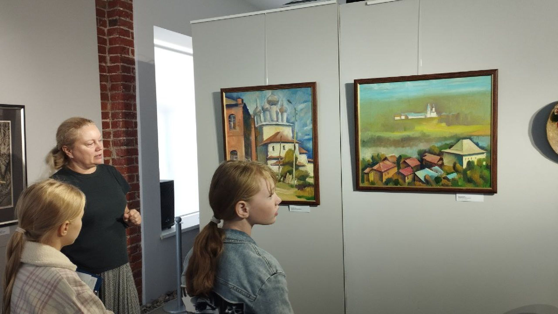 вертикалки, ивантеевка, щёлково, историко-художественный музей, художественная выставка, дети с овз, центр социального обслуживания, экскурсия, социализация детей,