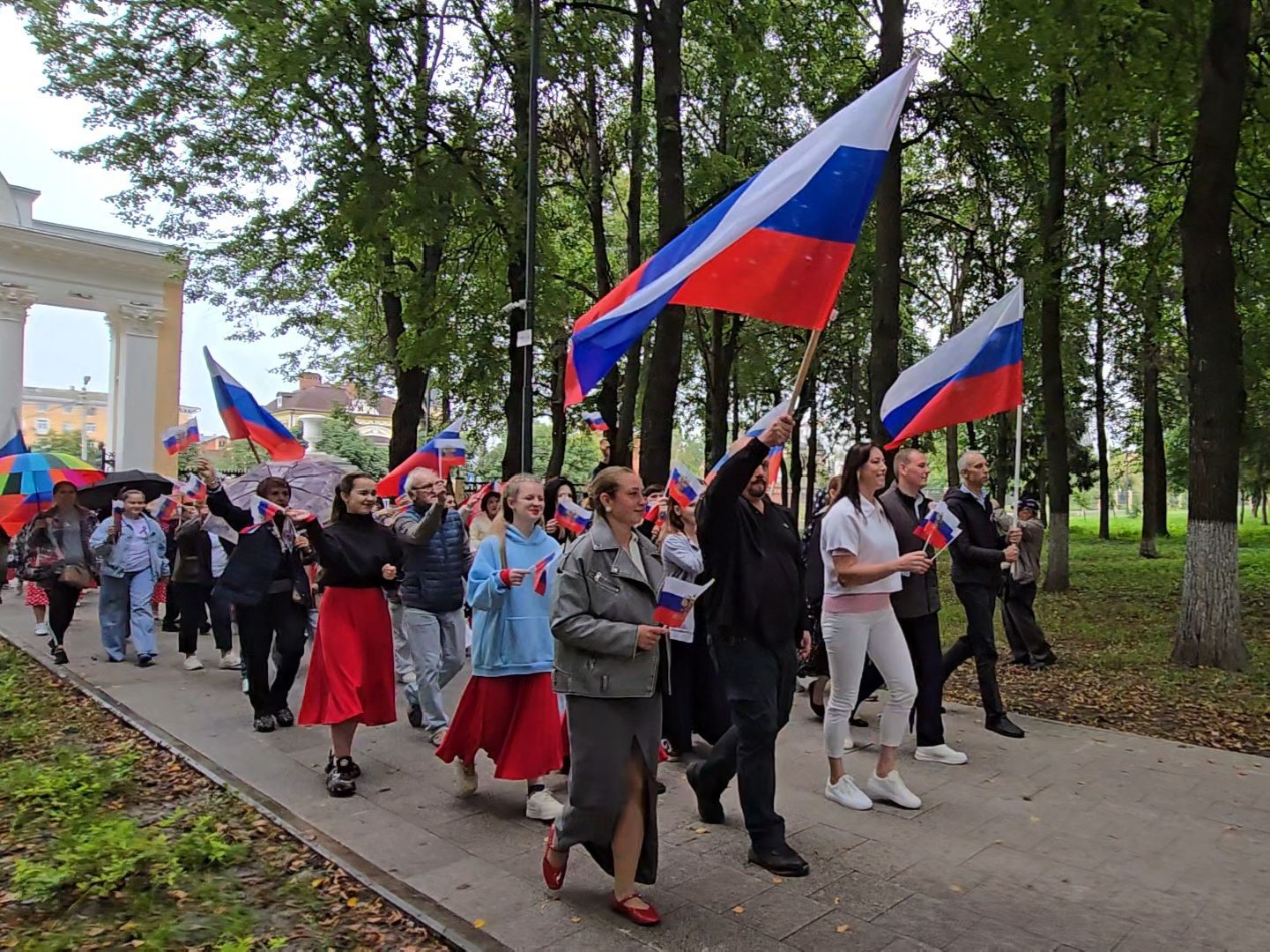 Коломна, день флага российской федерации, моей родины триколор,