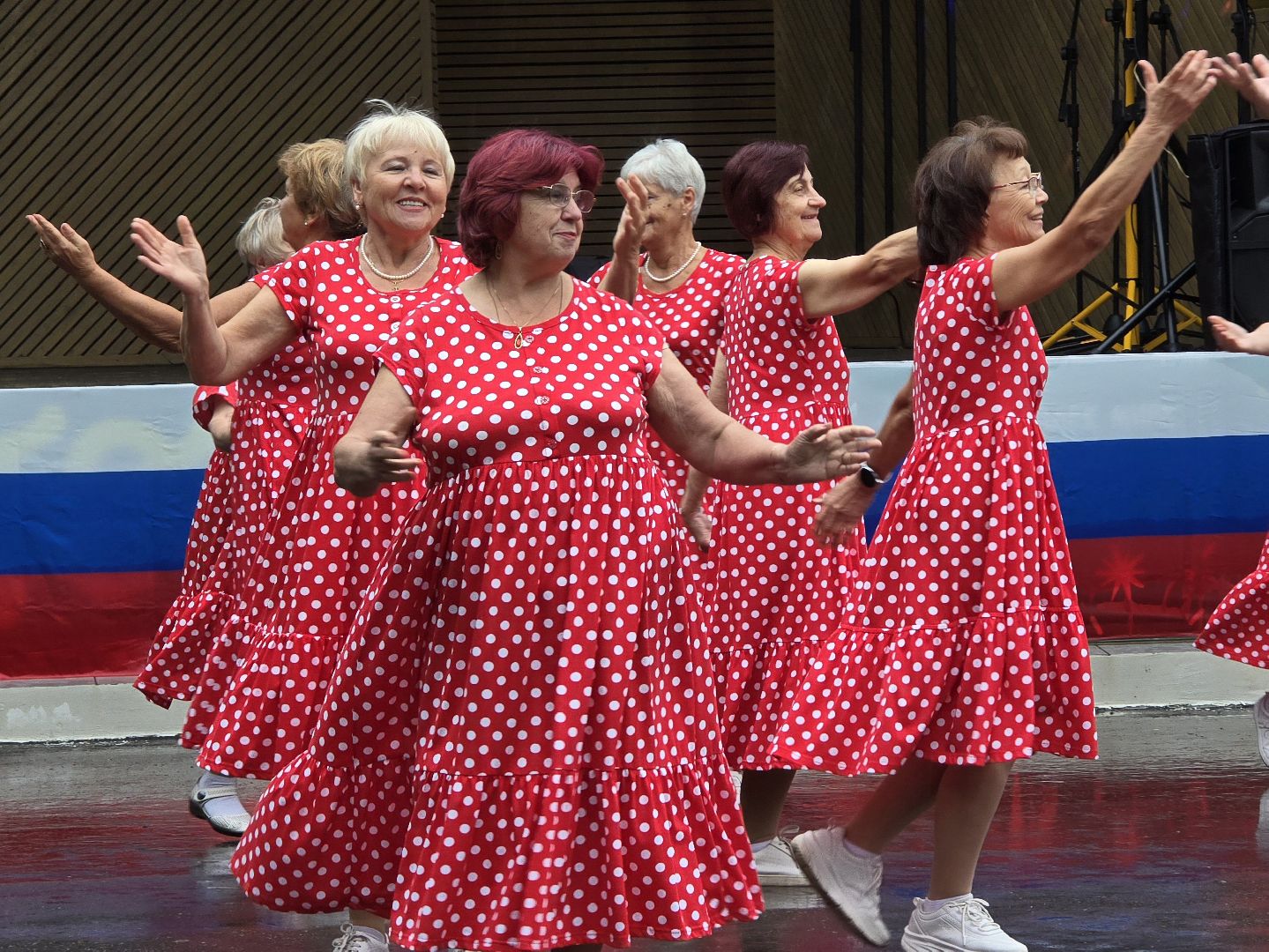 Коломна, день флага российской федерации, моей родины триколор,