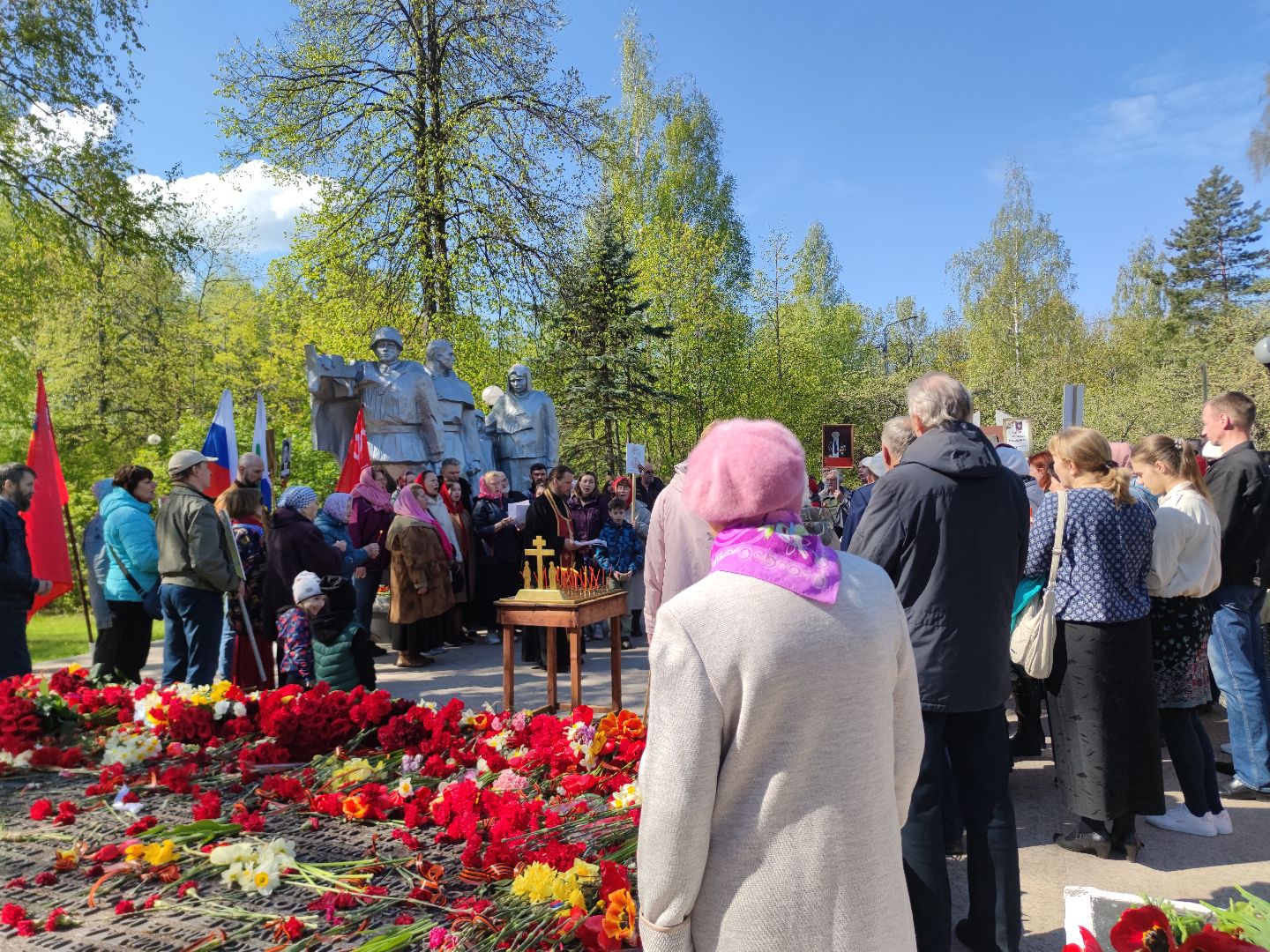 Молебен, память павших, Дубна