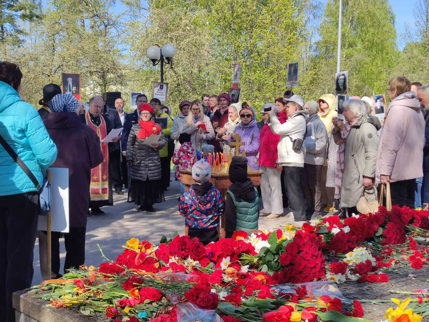 Молебен, память павших, Дубна