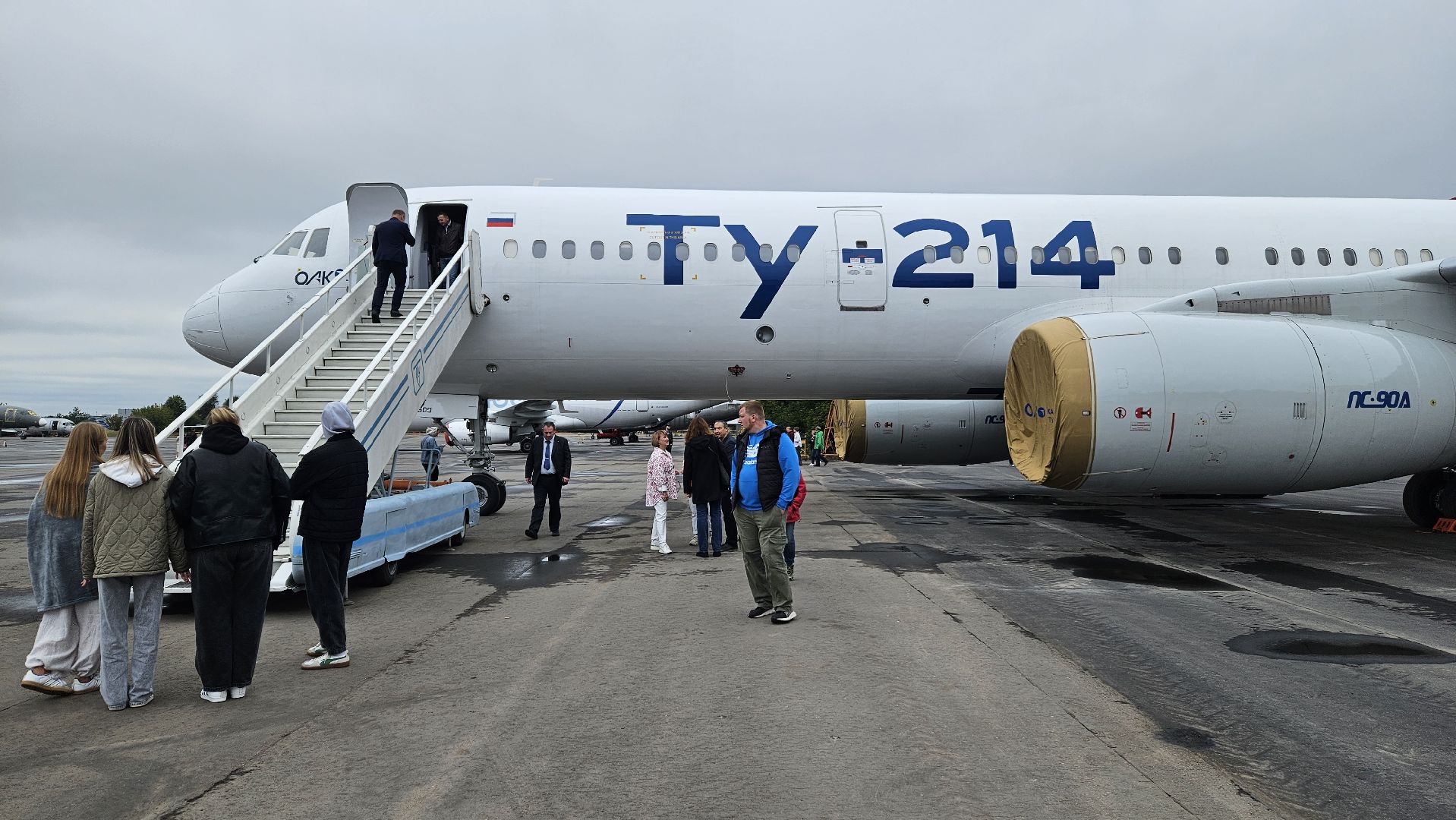 ту-214, жуковский, туполев,