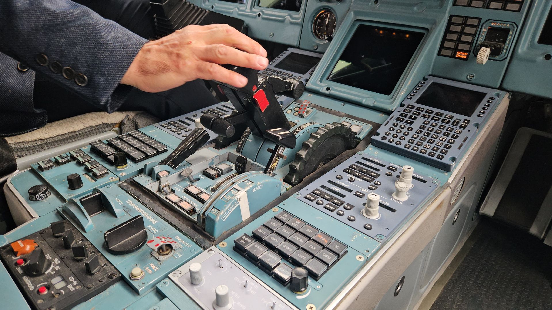 ту-214, жуковский, туполев,