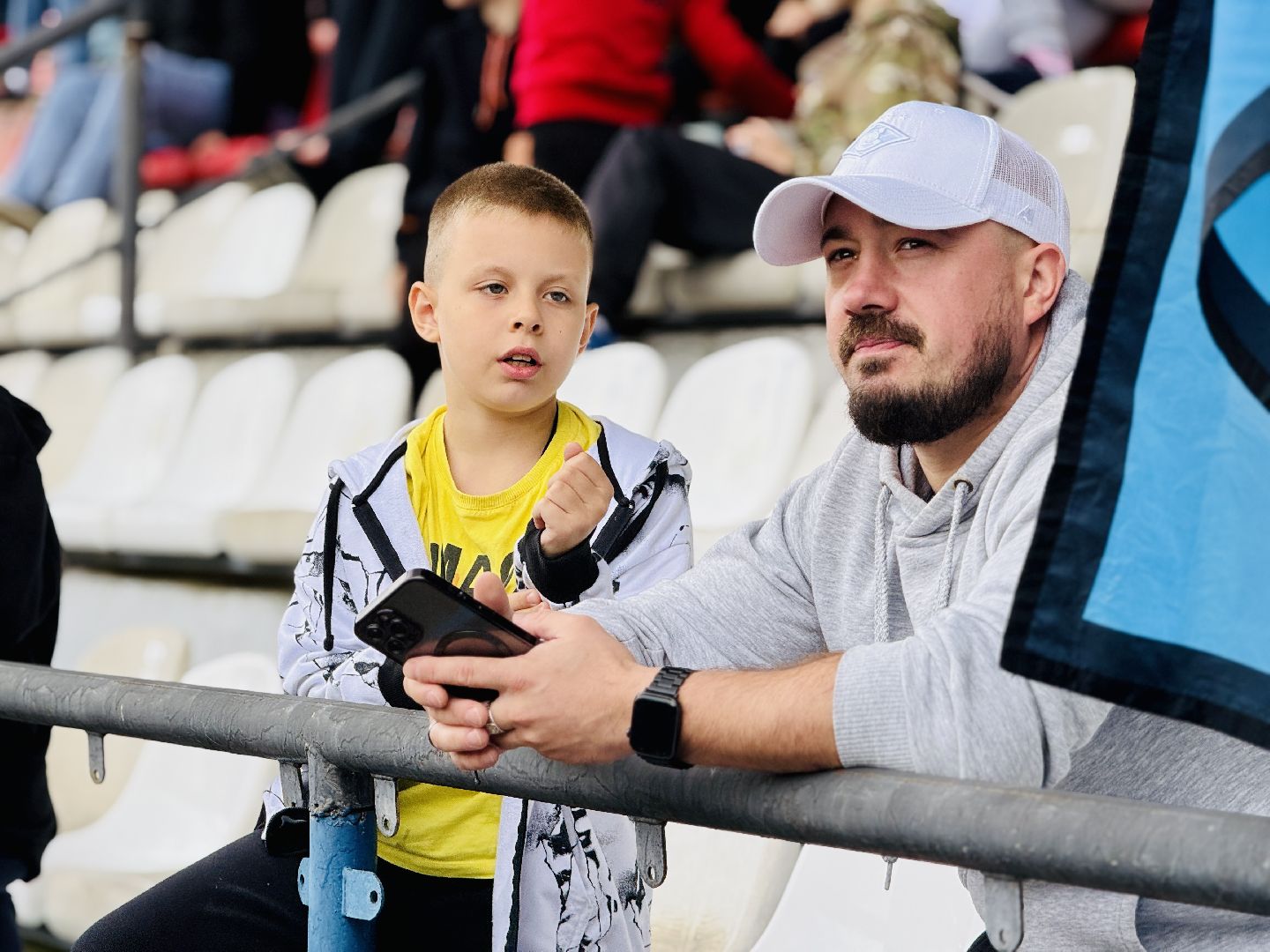 раменское, сатурн, леон сатурн, раменский сатурн, футбол, футбольные фанаты,