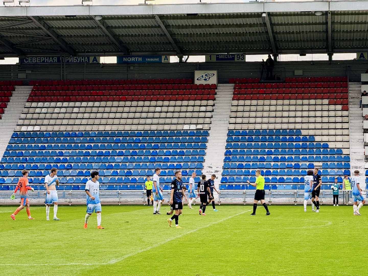 раменское, сатурн, леон сатурн, раменский сатурн, футбол, футбольные фанаты,