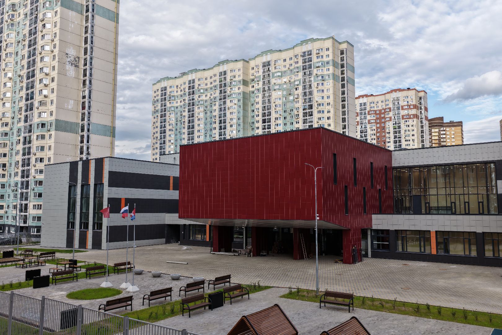 видео с коптера, школа в долгопрудном,