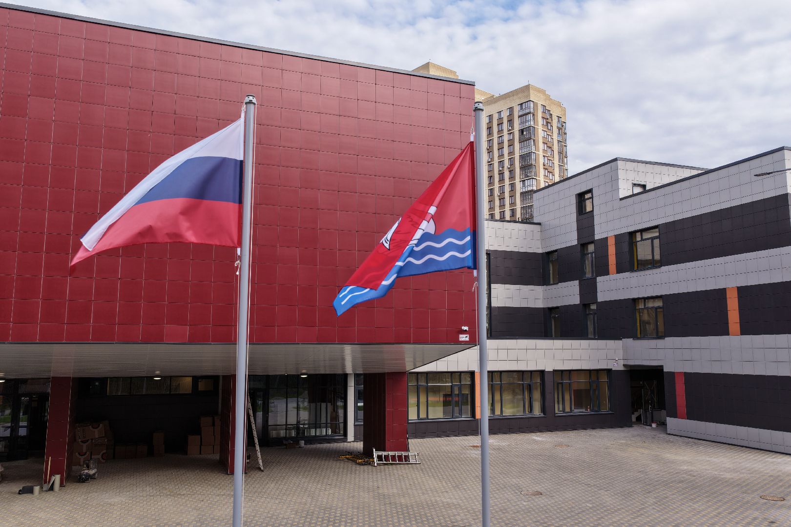 видео с коптера, школа в долгопрудном,