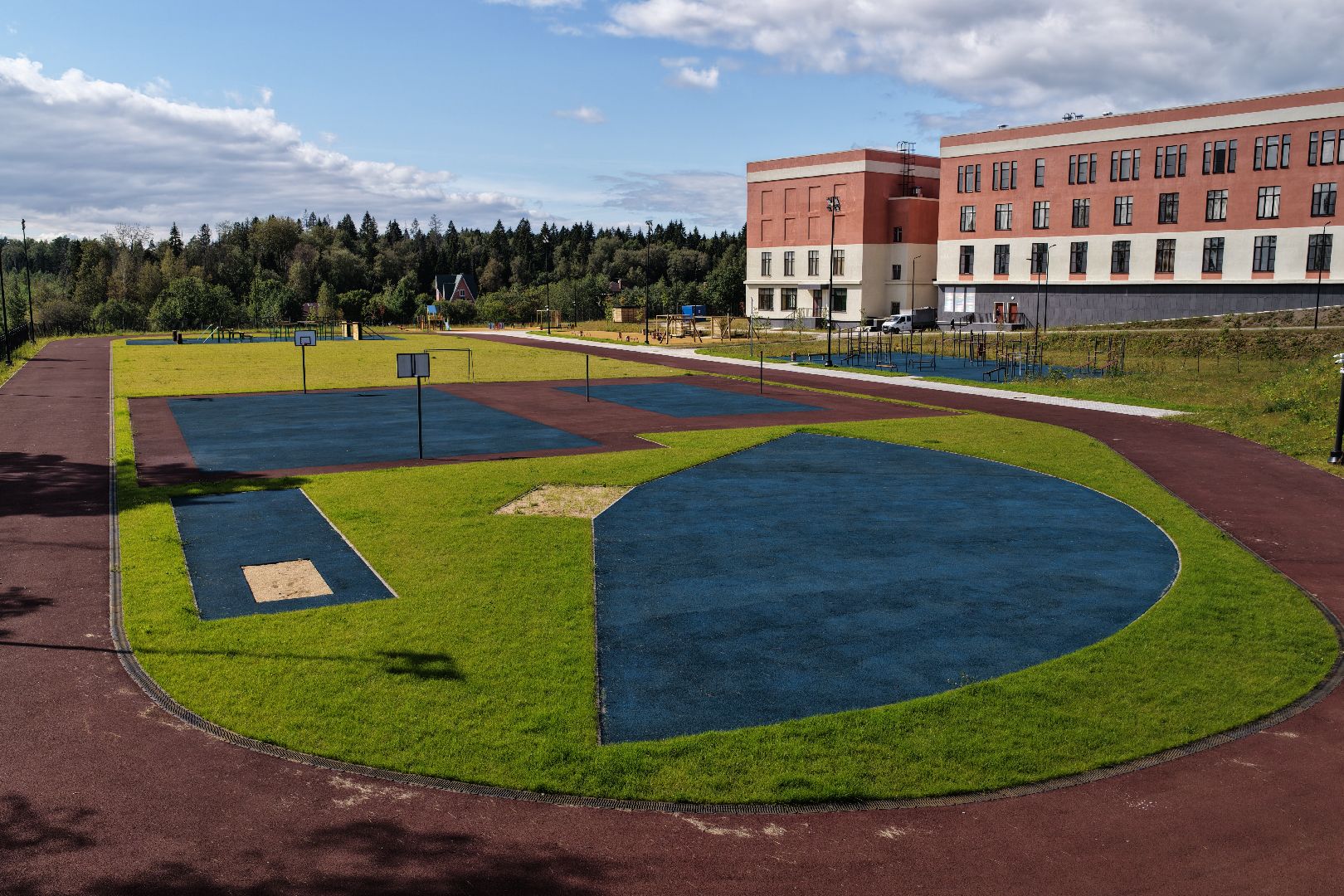 видео с коптера, школа в ЖК Митино О2, новая школа в красногорске,