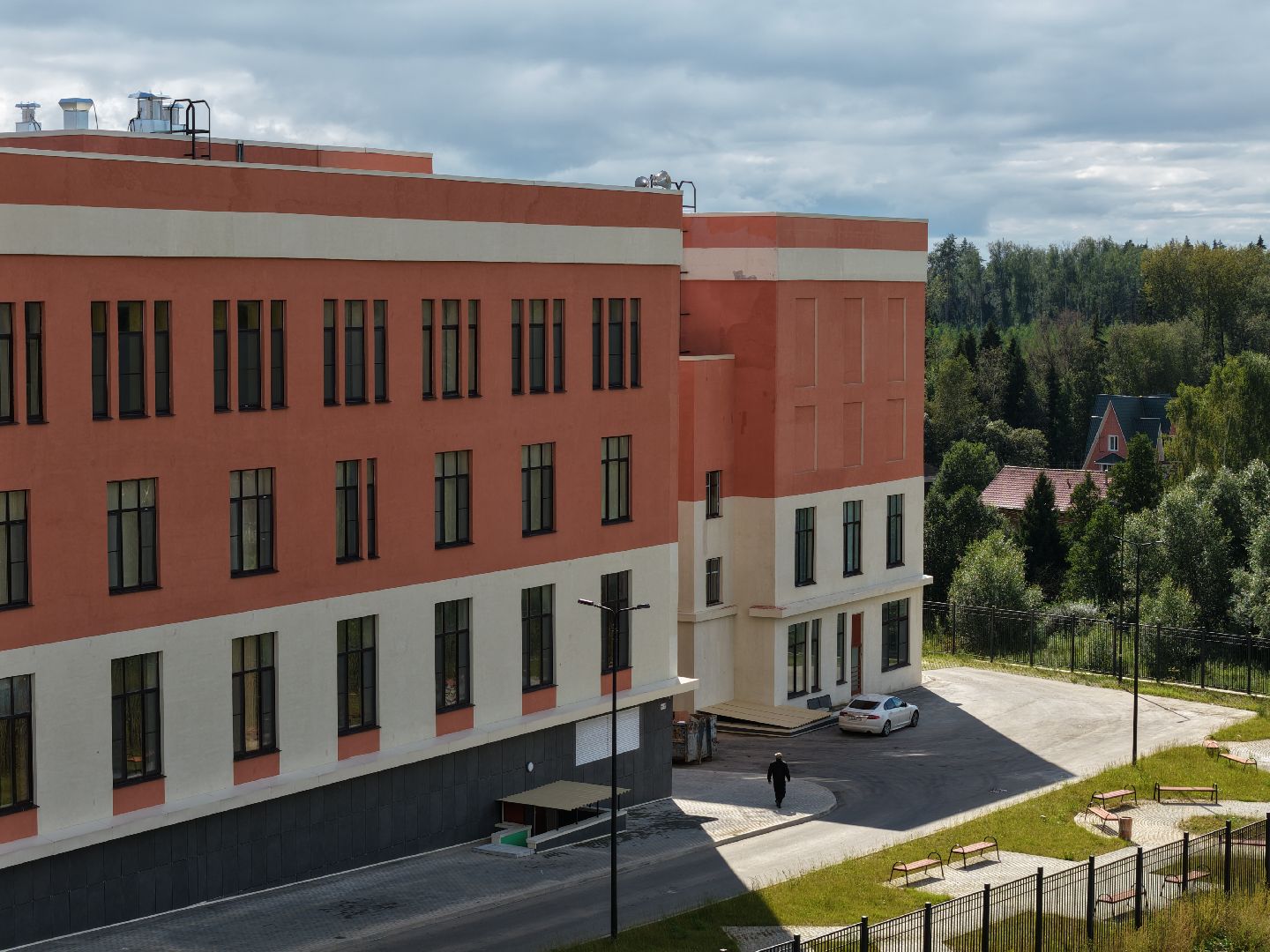 видео с коптера, школа в ЖК Митино О2, новая школа в красногорске,