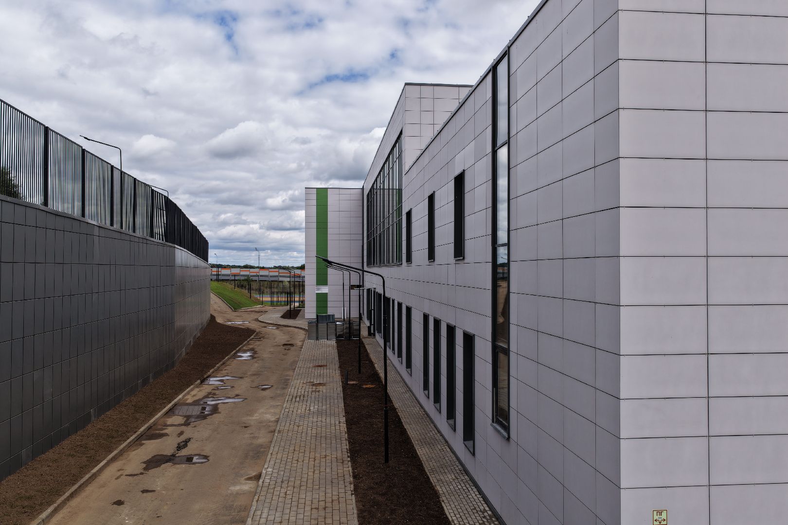 видео с коптера, новая школа в звенигороде,