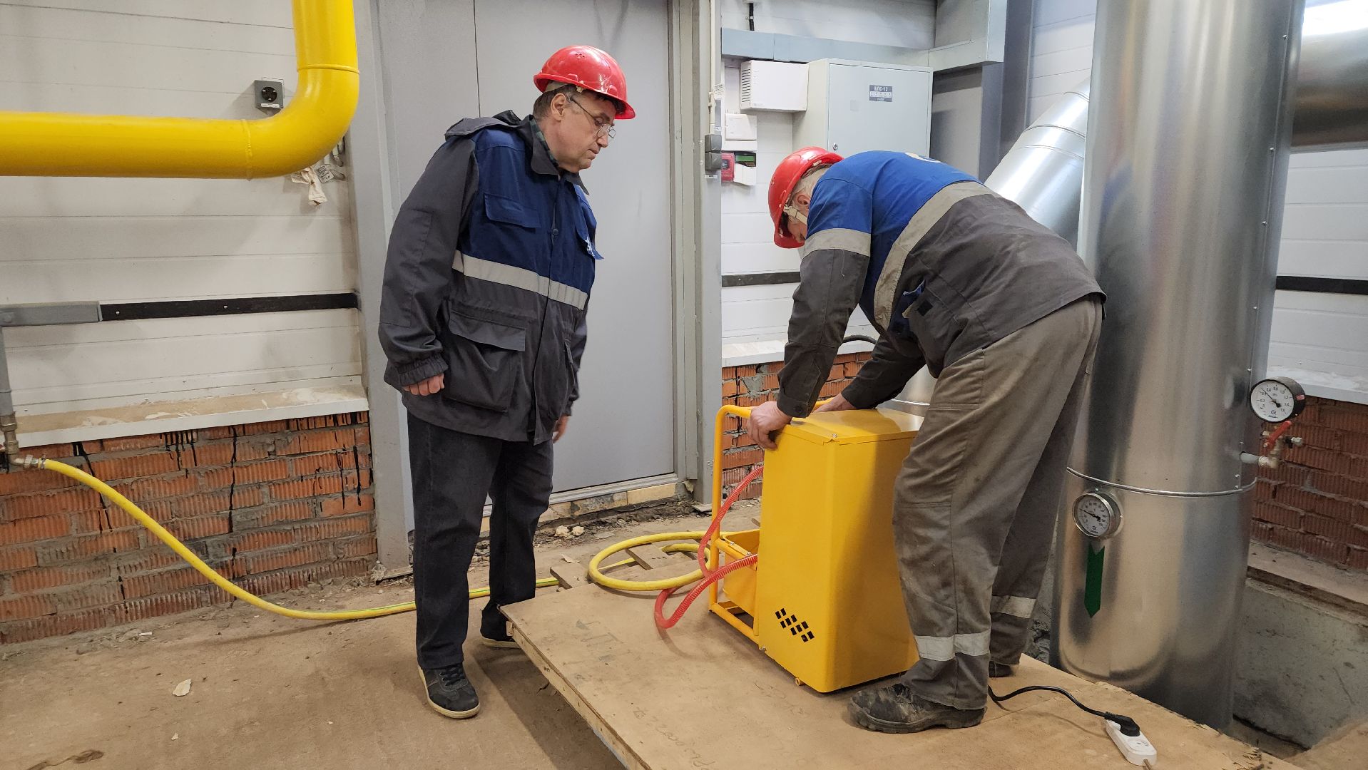 вертикалки, пушкино, котельная, гидравлические испытания, гидравлика, тепловые сети, готовность котельных, готовность к отопительному периоду,газпром теплоэнерго,ремонт теплосетей,давление,