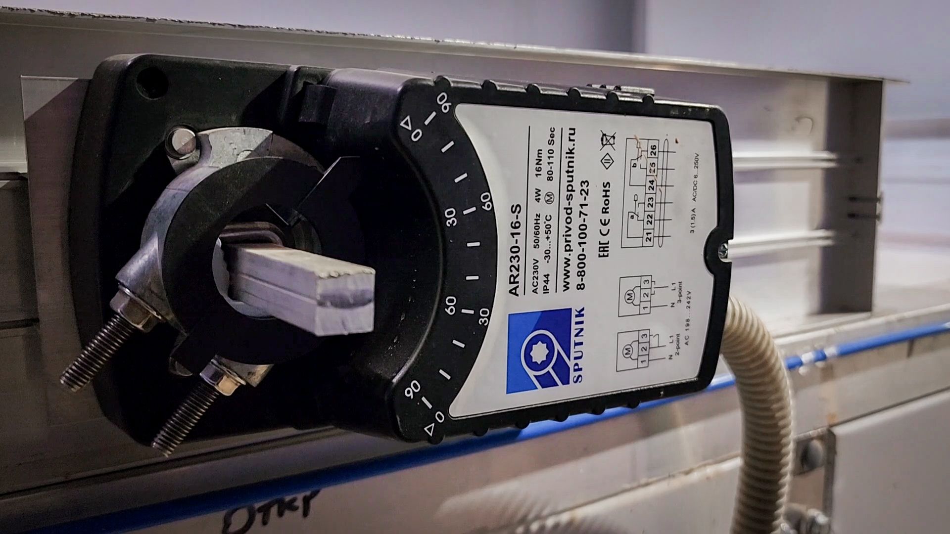 новое оборудование в мастерских колледжа бронниц, Автомобильно-дорожный колледж в бронницах, подготовка колледжа к новому учебному году ,окрасочно-сушильная камера в бронницком колледже ,