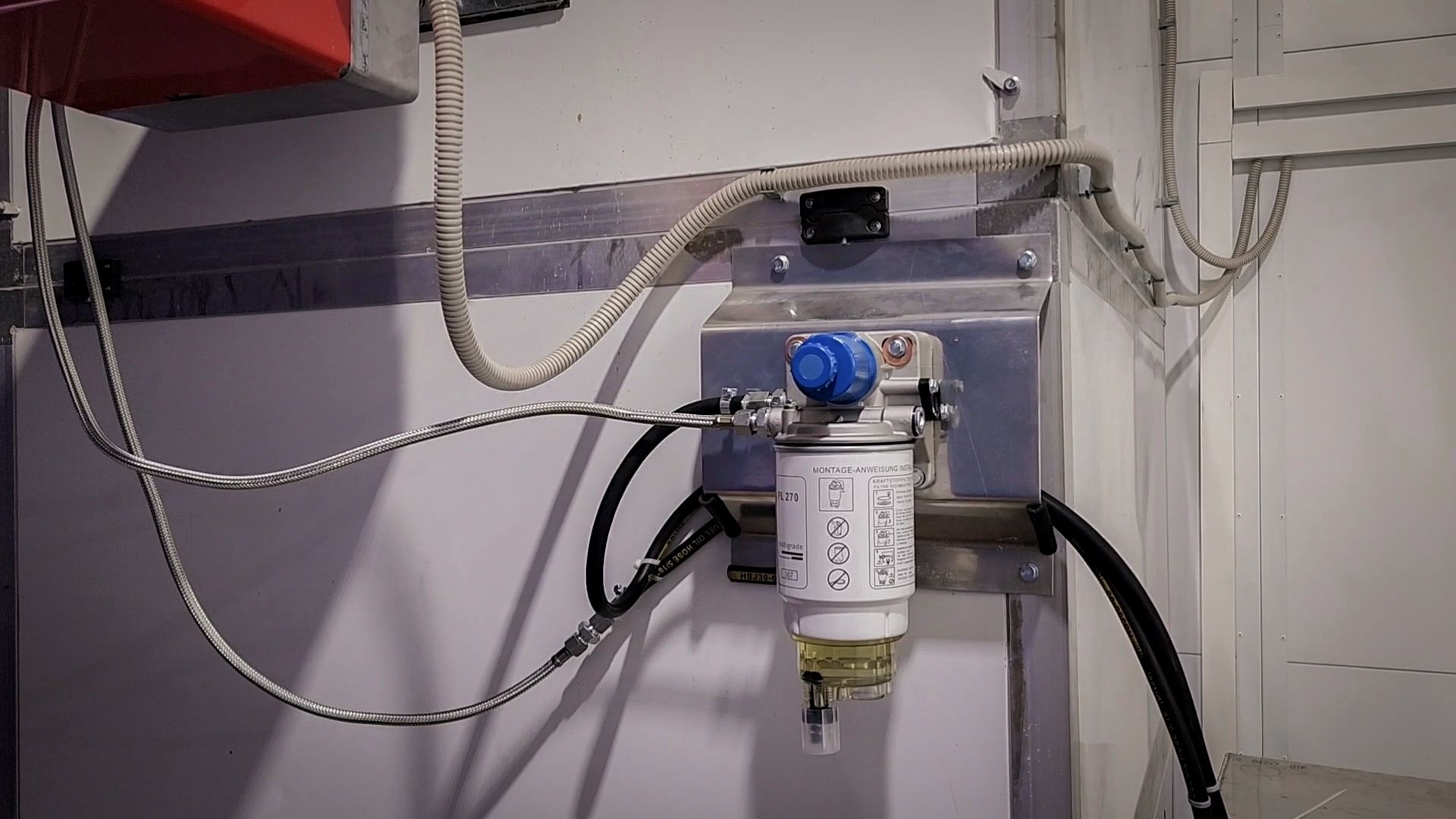 новое оборудование в мастерских колледжа бронниц, Автомобильно-дорожный колледж в бронницах, подготовка колледжа к новому учебному году ,окрасочно-сушильная камера в бронницком колледже ,