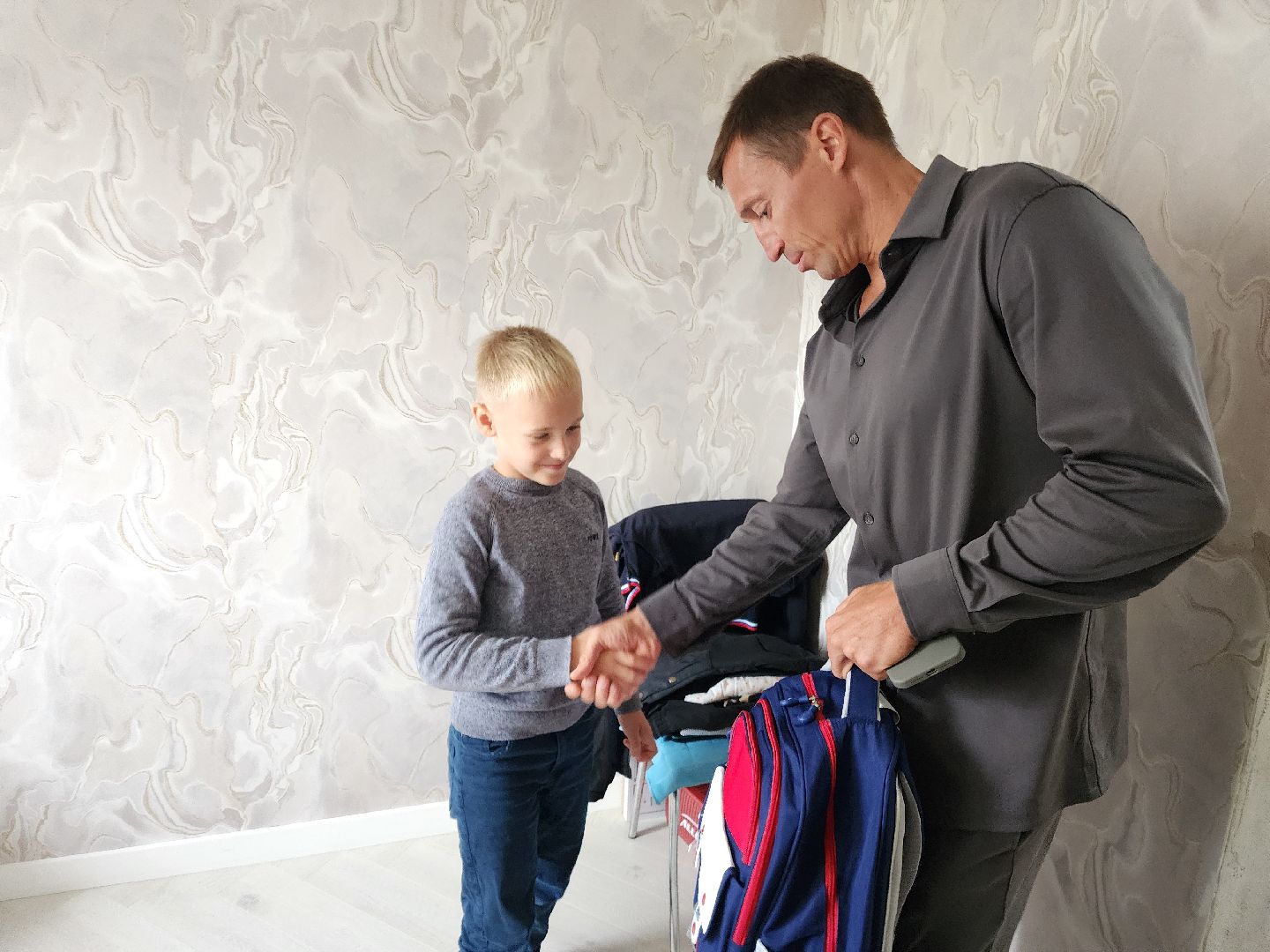 красноармейск, городской округ пушкинский, подарок губернатора, первоклассники,