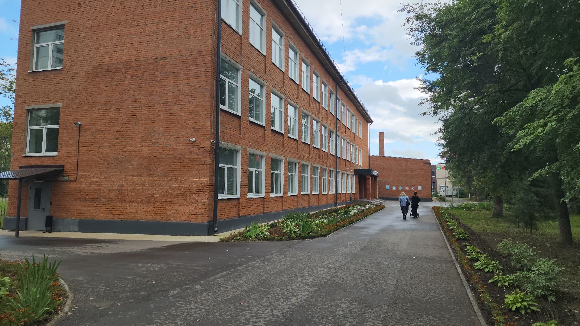 серпухов, школа 3, автобус 24, выездная администрация, улица дзержинского,