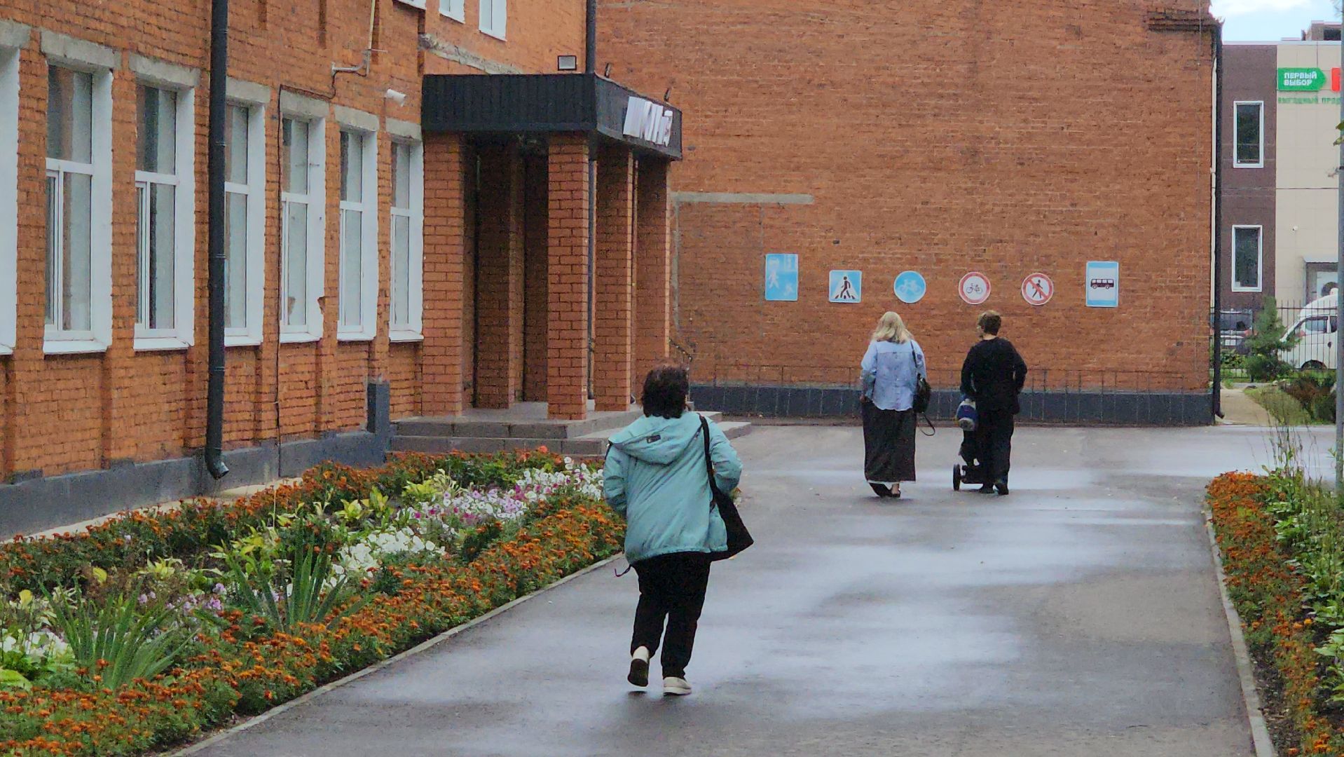 серпухов, школа 3, автобус 24, выездная администрация, улица дзержинского,