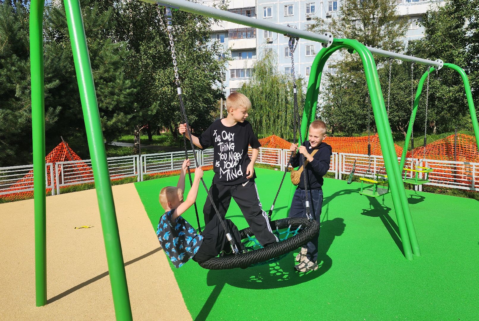 солнечногорск, дети, детская площадка, военный городок,