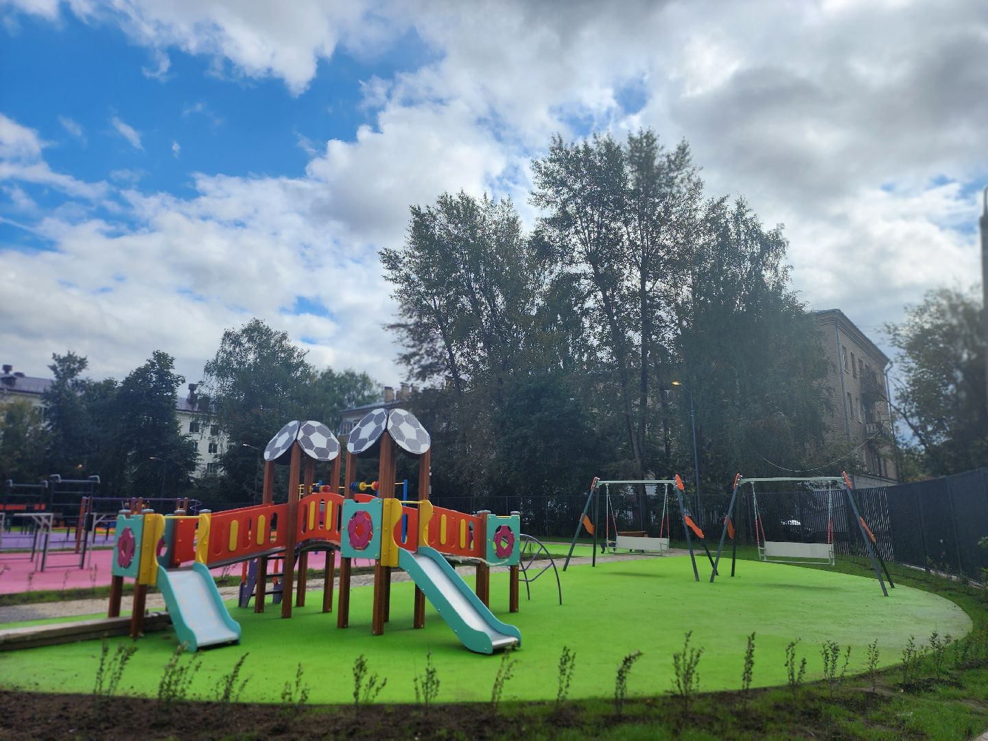 королёв, школа 1 в королеве, благоустройство территории школы королева,