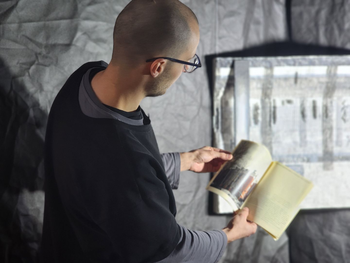 королёв, выстава в центральном дворце культуры имени калинина, выставка 6 26 в королеве, художник влад самсонов,