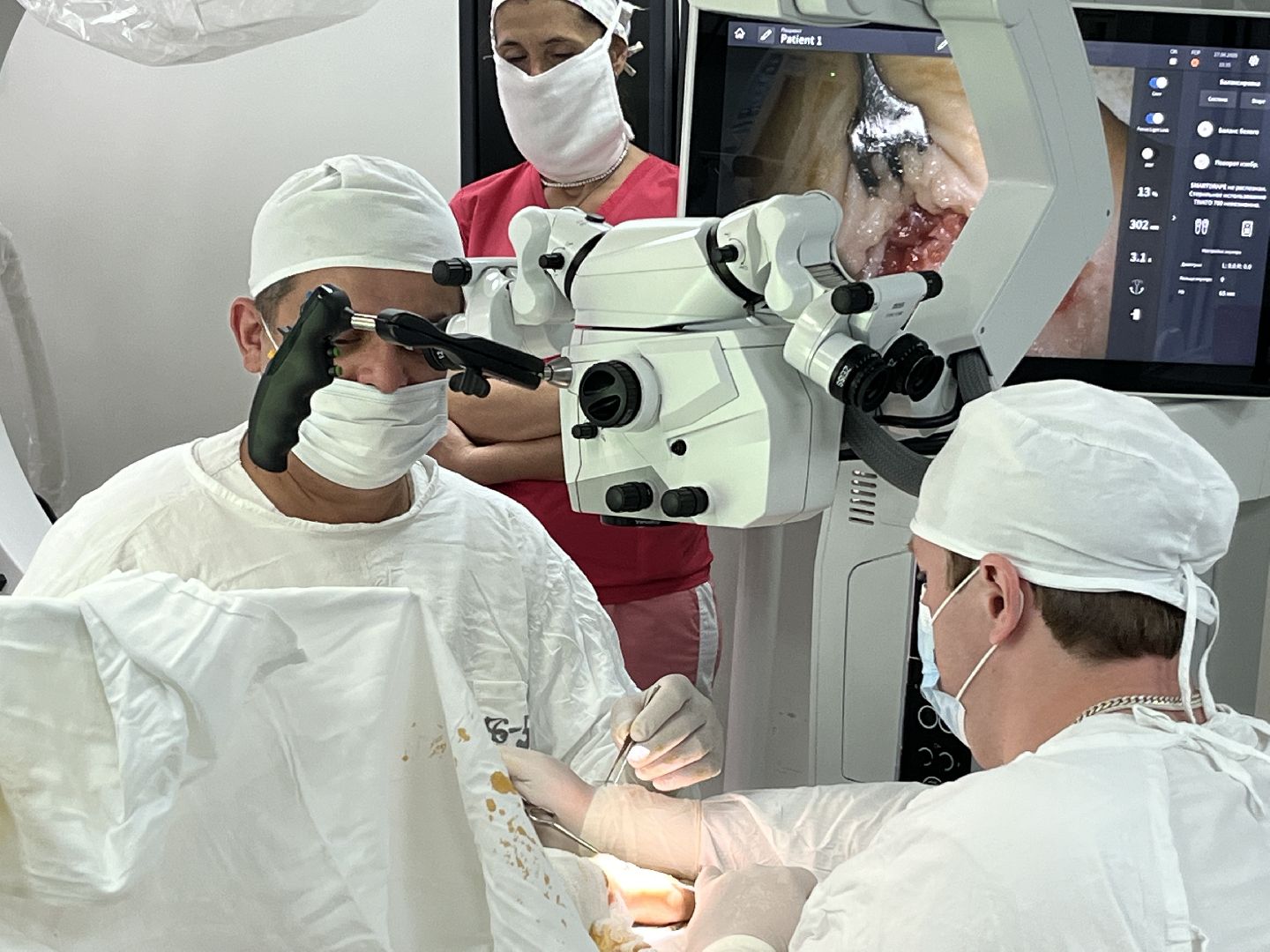 наро-фоминский городской округ, наро-фоминская областная больница, микроскоп , Травматология ,Операционный микроскоп, Здравоохранение Подмосковья ,