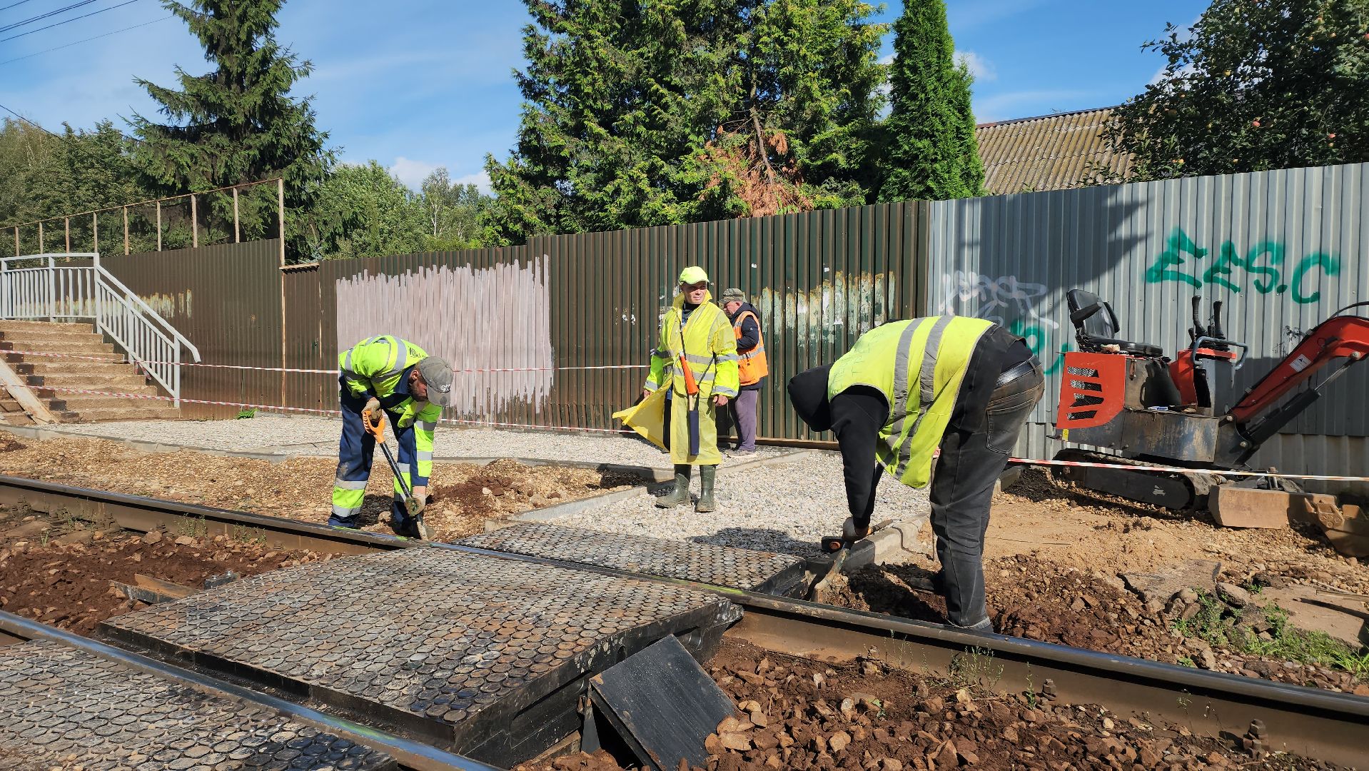 РЖД , Лобня, переход через жд,