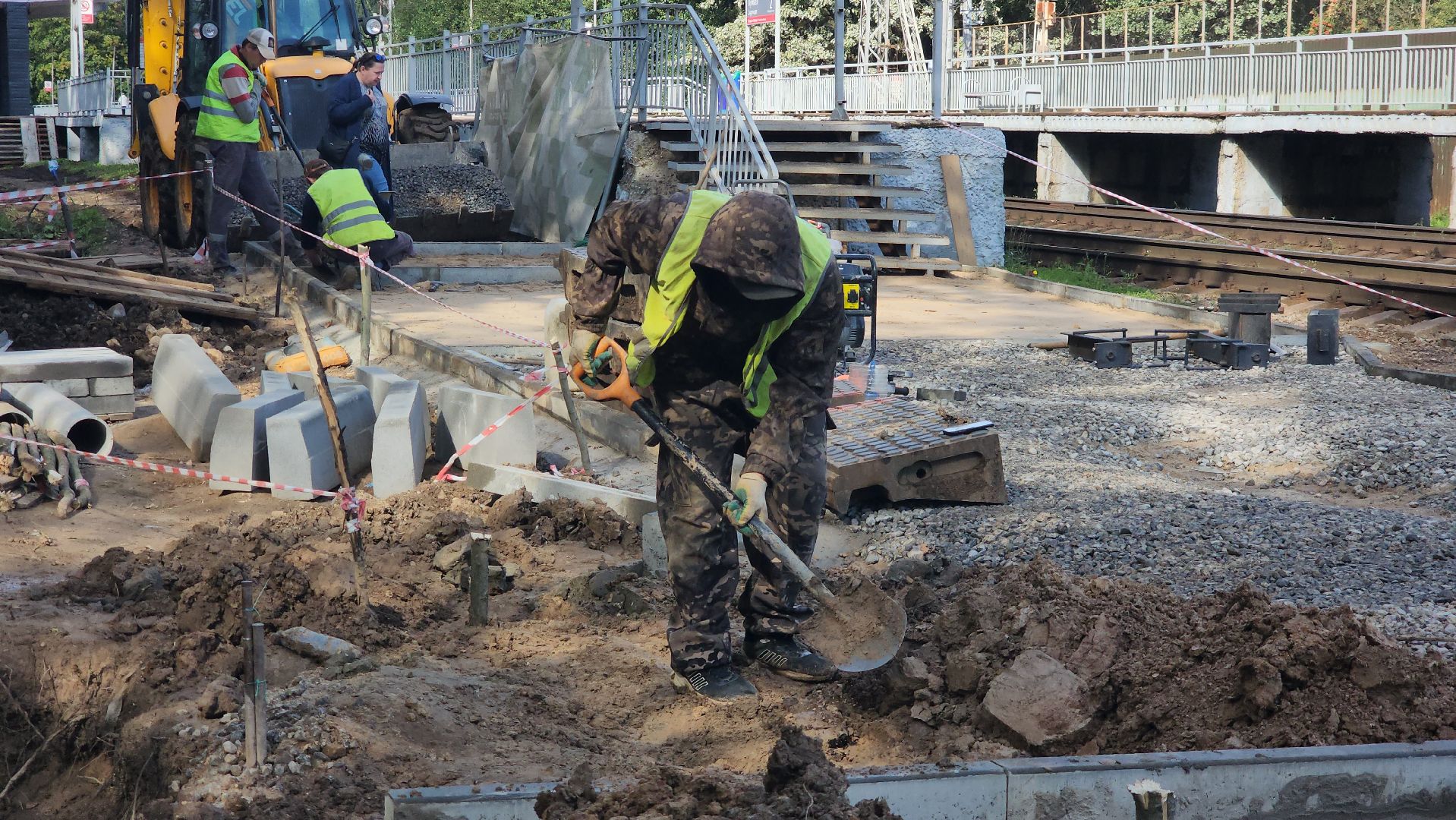 РЖД , Лобня, переход через жд,