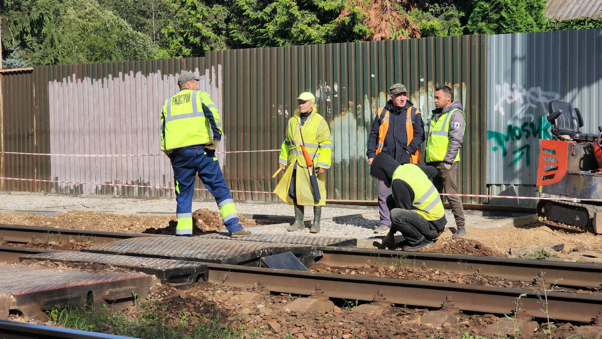 РЖД , Лобня, переход через жд,