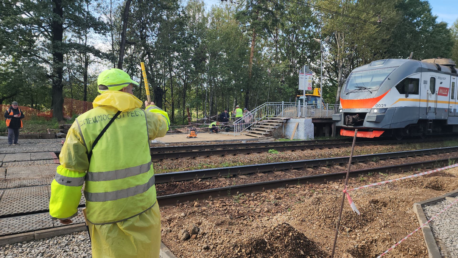 РЖД , Лобня, переход через жд,