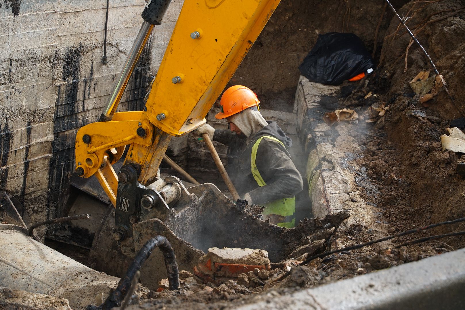 прорыв, трубы, ликвидация,